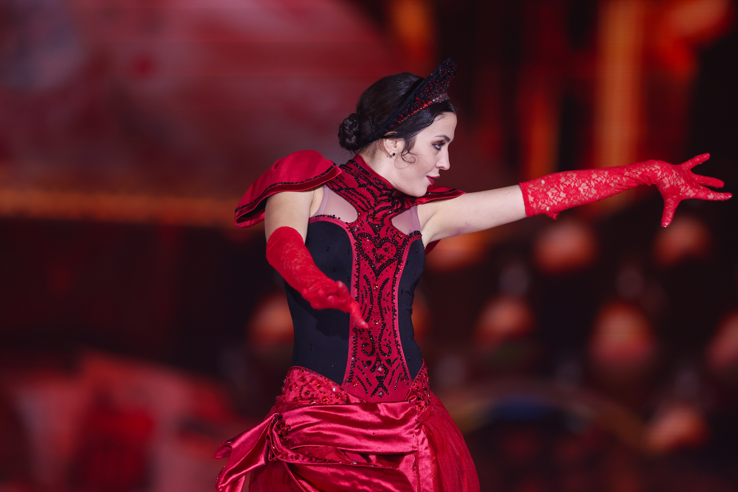 «Вечера на хуторе» ледовое шоу 25.12.2025. Спортивный и репортажный фотограф Антон Тереханов