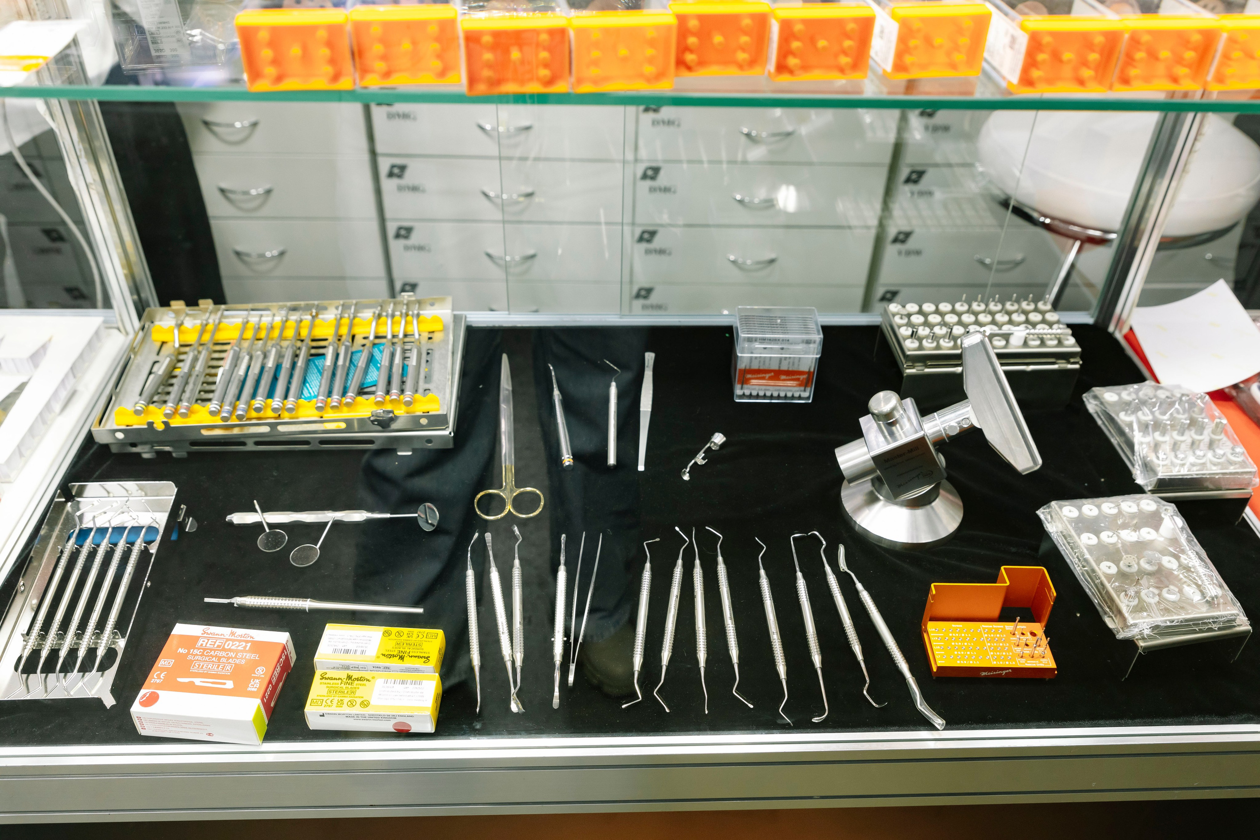 Стоматологическая выставка Dental Salon 2026. Профессиональный фотограф в Москве | Заказать фотосессию и съемку