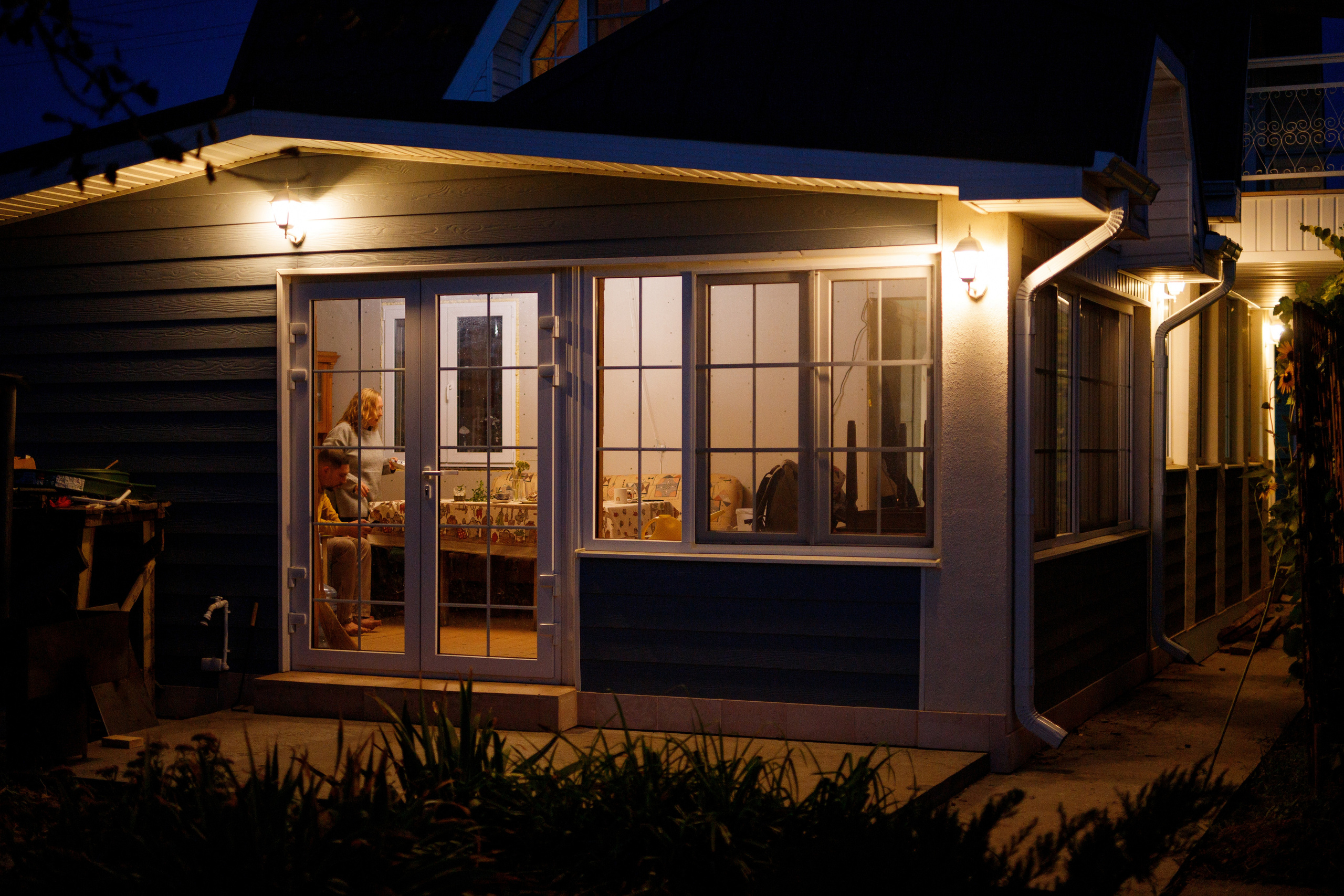 Семейный фотограф в Астрахани, семейная съемка в Астрахани, съемка дома в Астрахани, съемка в загородном доме, съемка на даче, ночная съемка