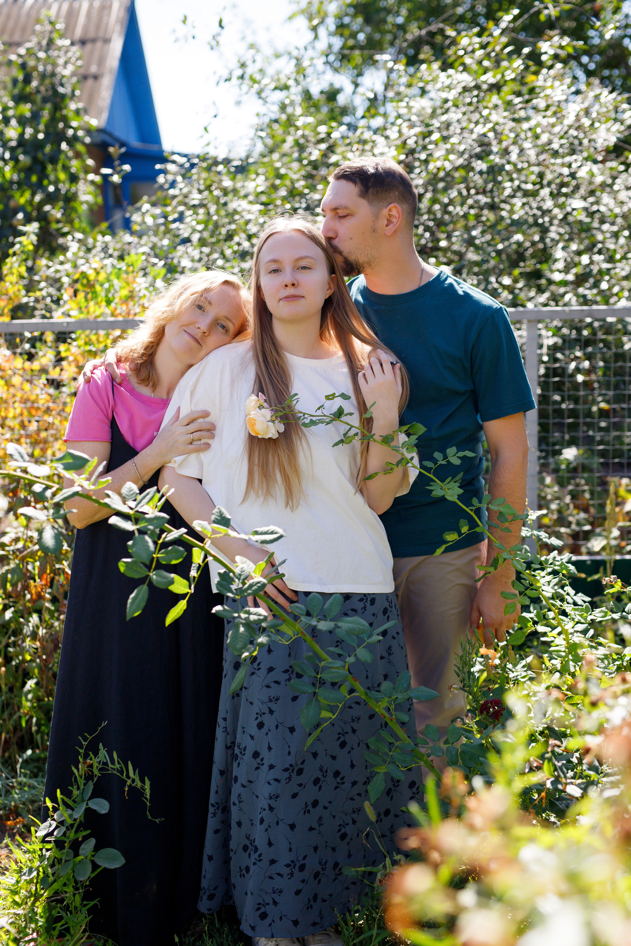 Семейный фотограф в Астрахани, семейная съемка в Астрахани, съемка дома в Астрахани, съемка в загородном доме, съемка на даче, семейный портрет на даче,