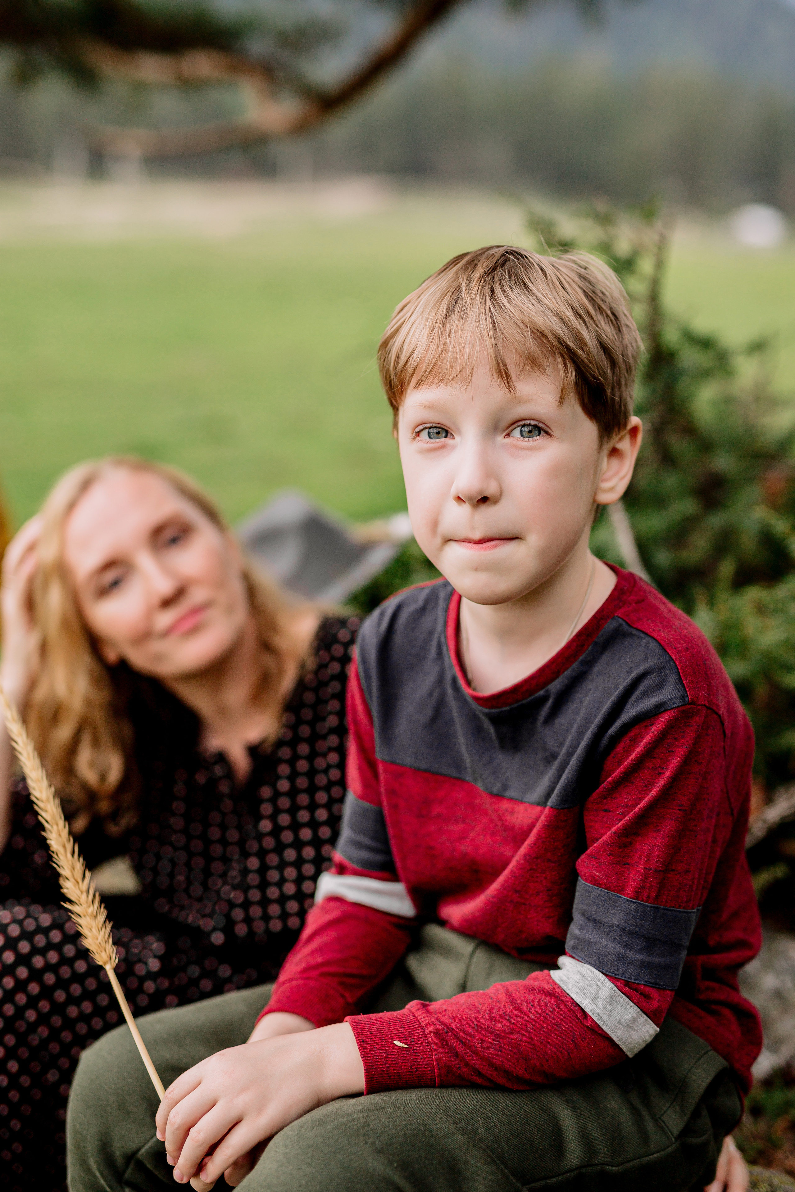 Архыз, горы, лес, семейная съемка в горах,  Выездная съемка, фотограф на выезд, семейный фотограф в Астрахани, семейный фотограф, Мама с сыном, 