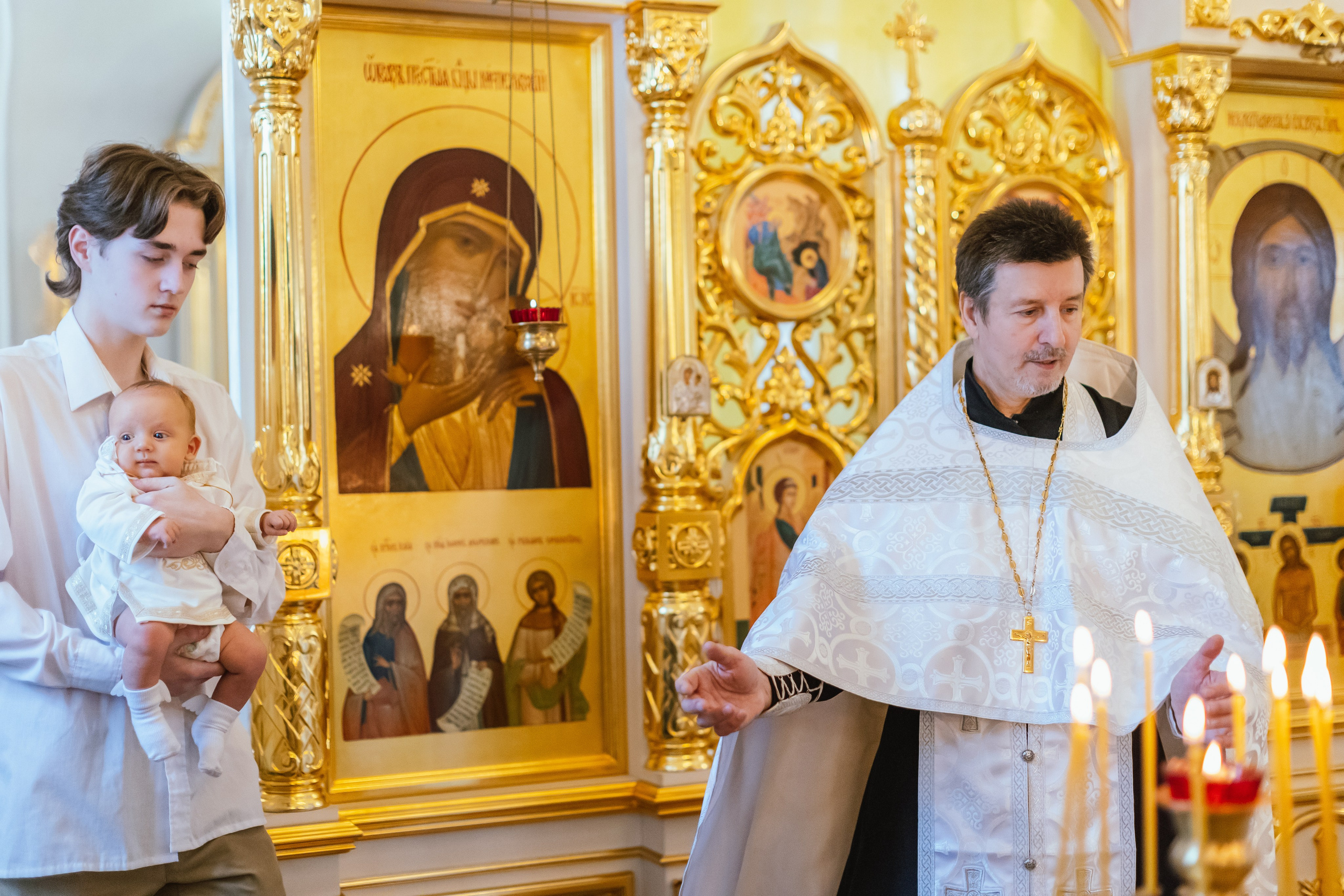 Фотосъемка крещения. Фото и видео Москва, Московский. Свадебный фотограф, видеограф, фотосессии, видеосъемка