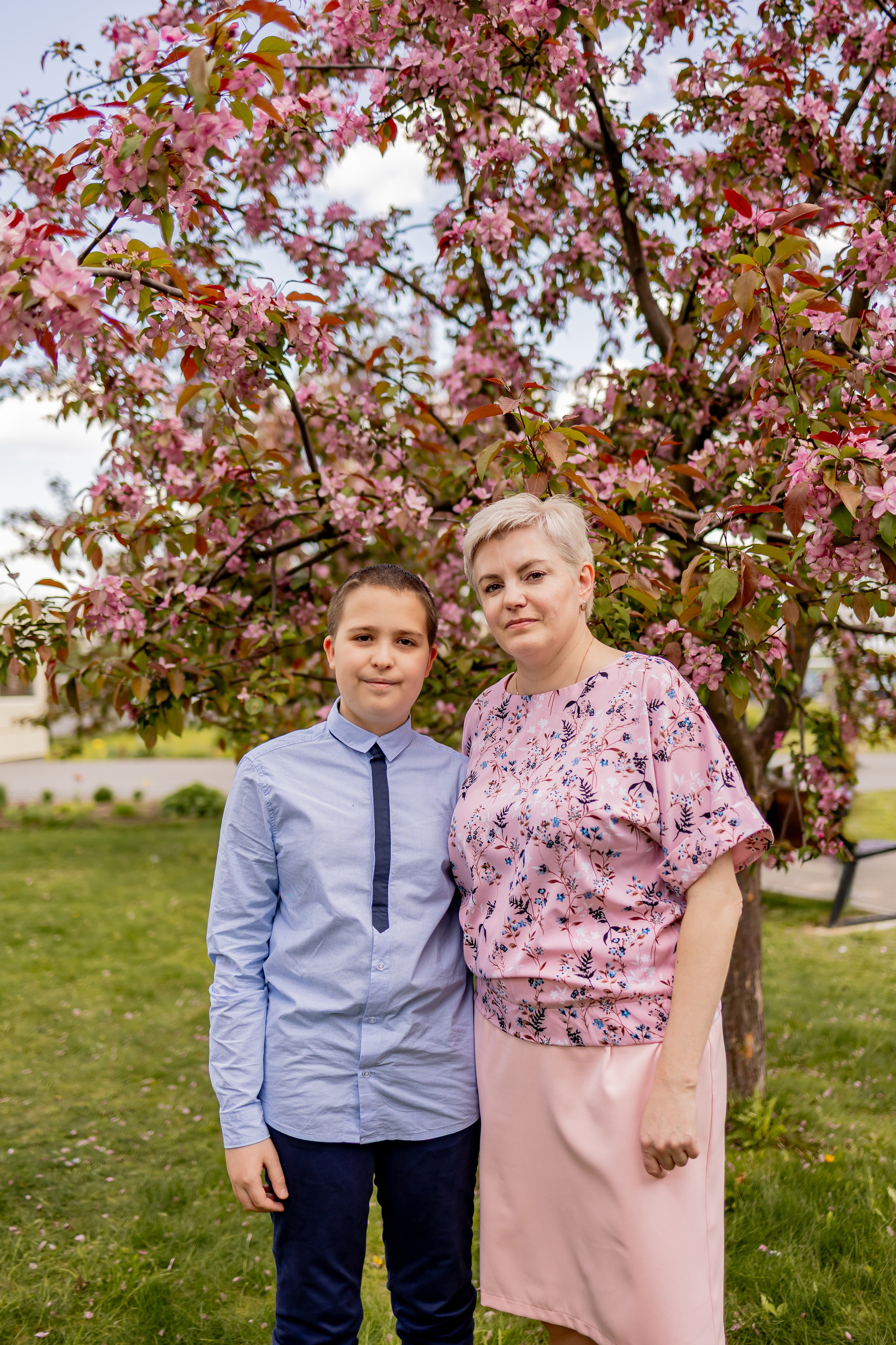 Выпускной в начальной школе на улице. Фотограф и видеограф Москва. Свадебный фотограф, видеограф. Выпускные альбомы. Оживающие альбомы