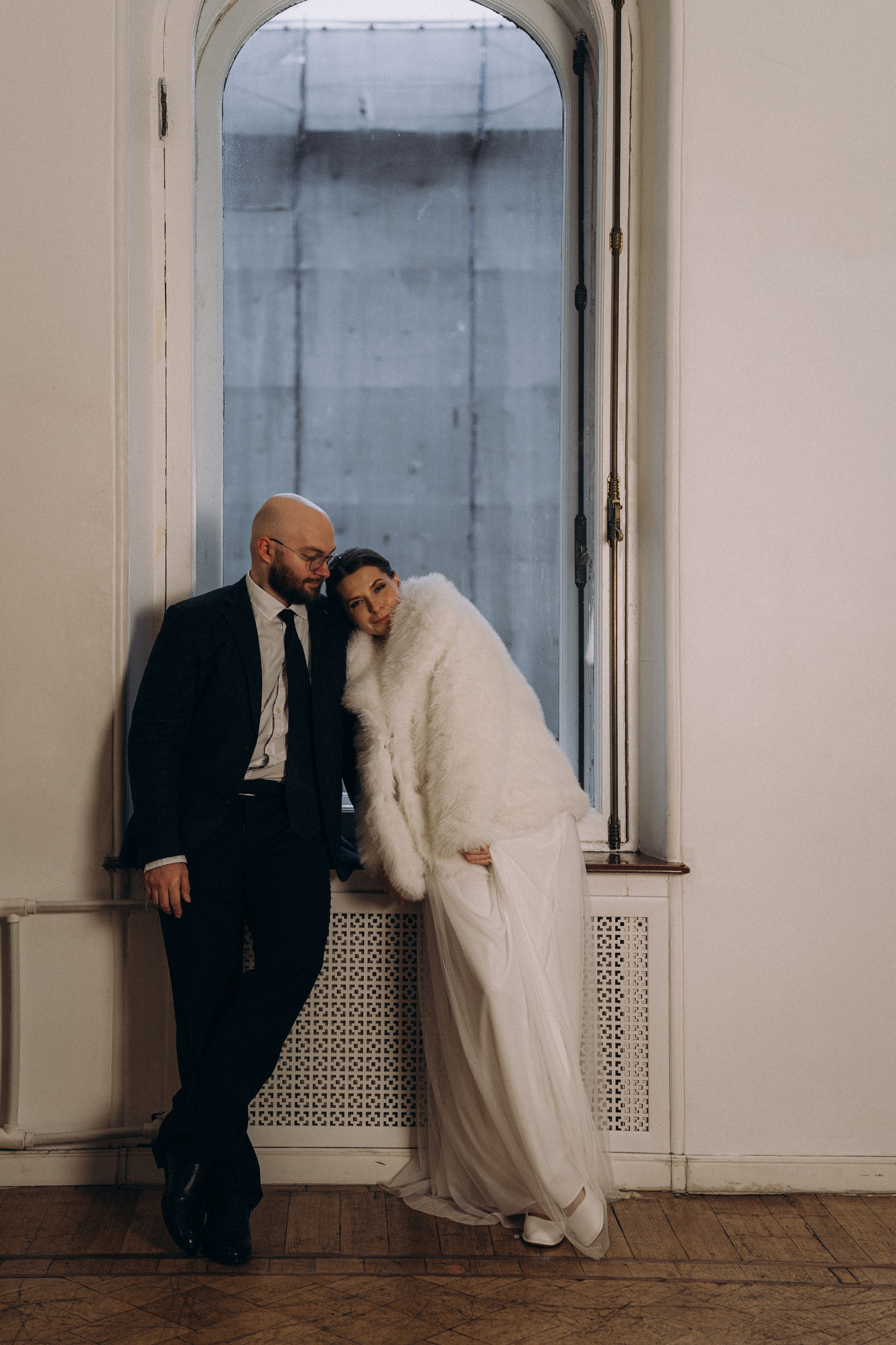 СВАДЕБНАЯ СЬЕМКА ВО ВТОРОМ ДВОРЦЕ (ДЕКАБРЬ) ТАКЖЕ СЬЕМКА В СТУДИИ НА ЧЕРНЫШЕВСКОЙ. Профессиональный фотограф, Санкт-Петербург — Виктория Богомолова