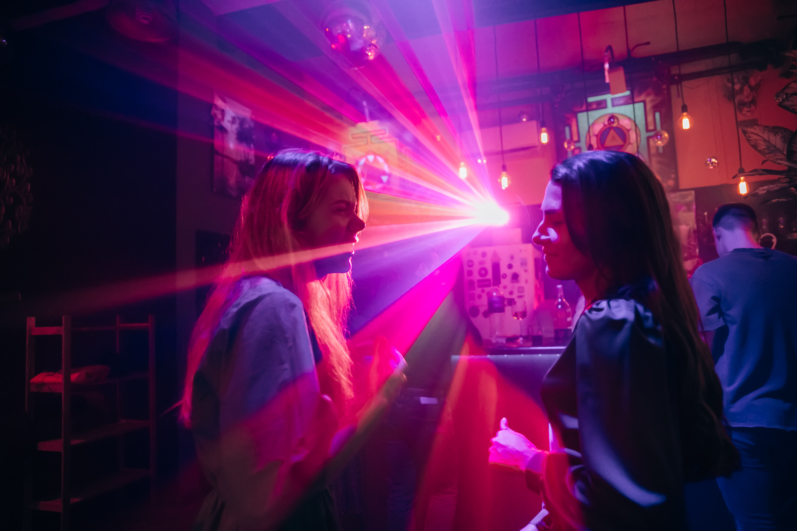 Вечеринка K&M. Привет! Меня зовут Александрина, и я фотограф