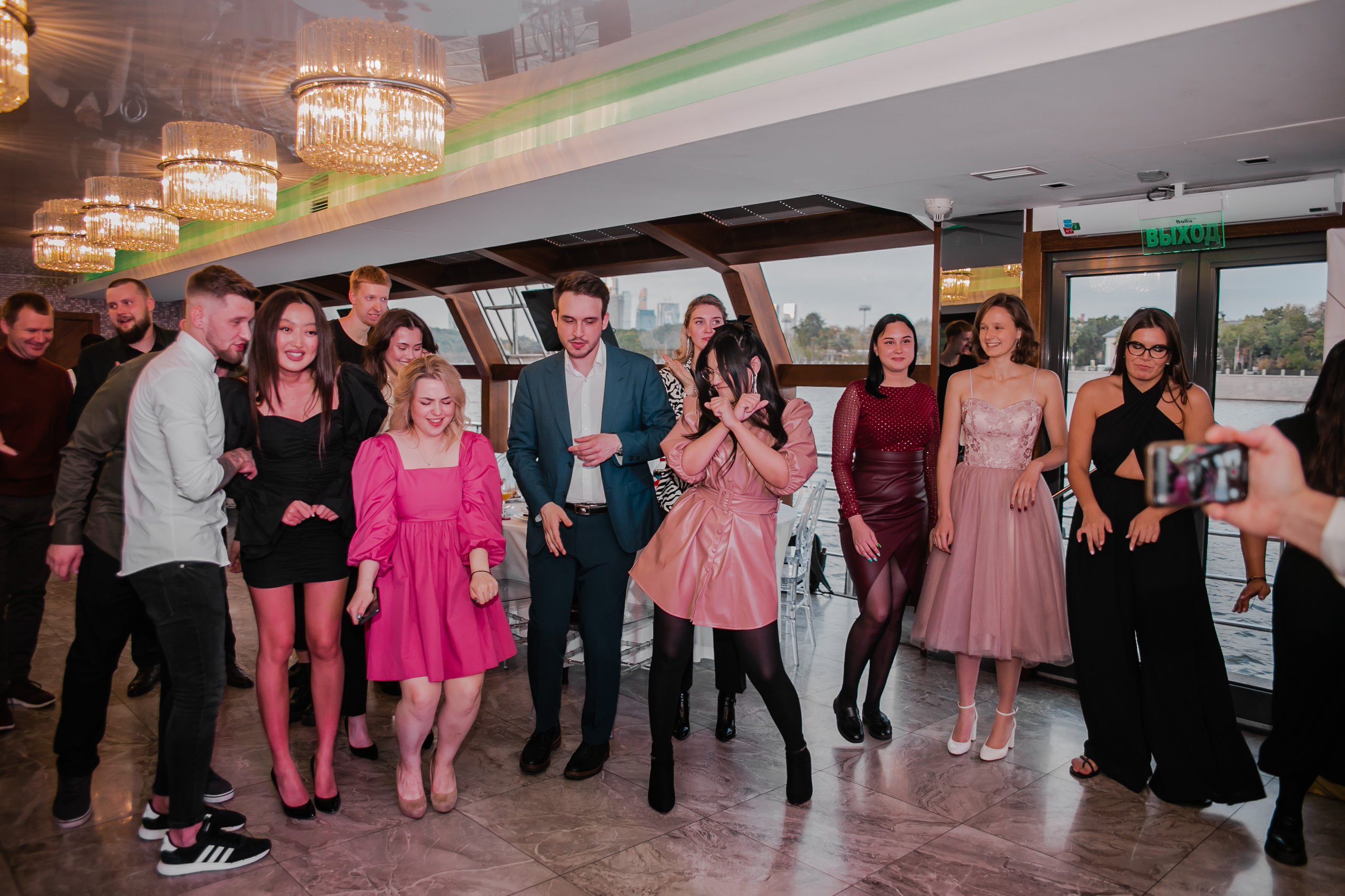 Осенний корпоратив. Привет! Меня зовут Александрина, и я фотограф