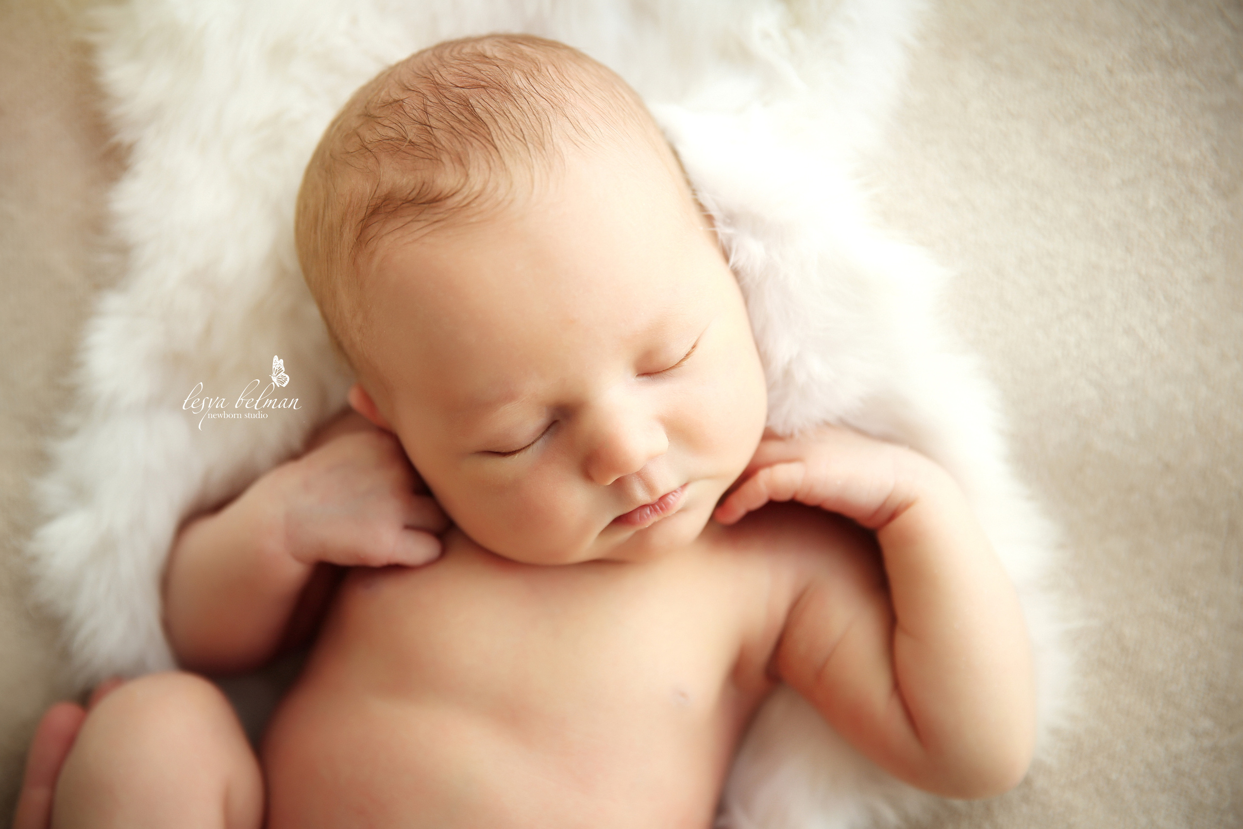 Newborm начало. Фотограф новорожденных. Семейный и детский фотограф в городе Сургуте