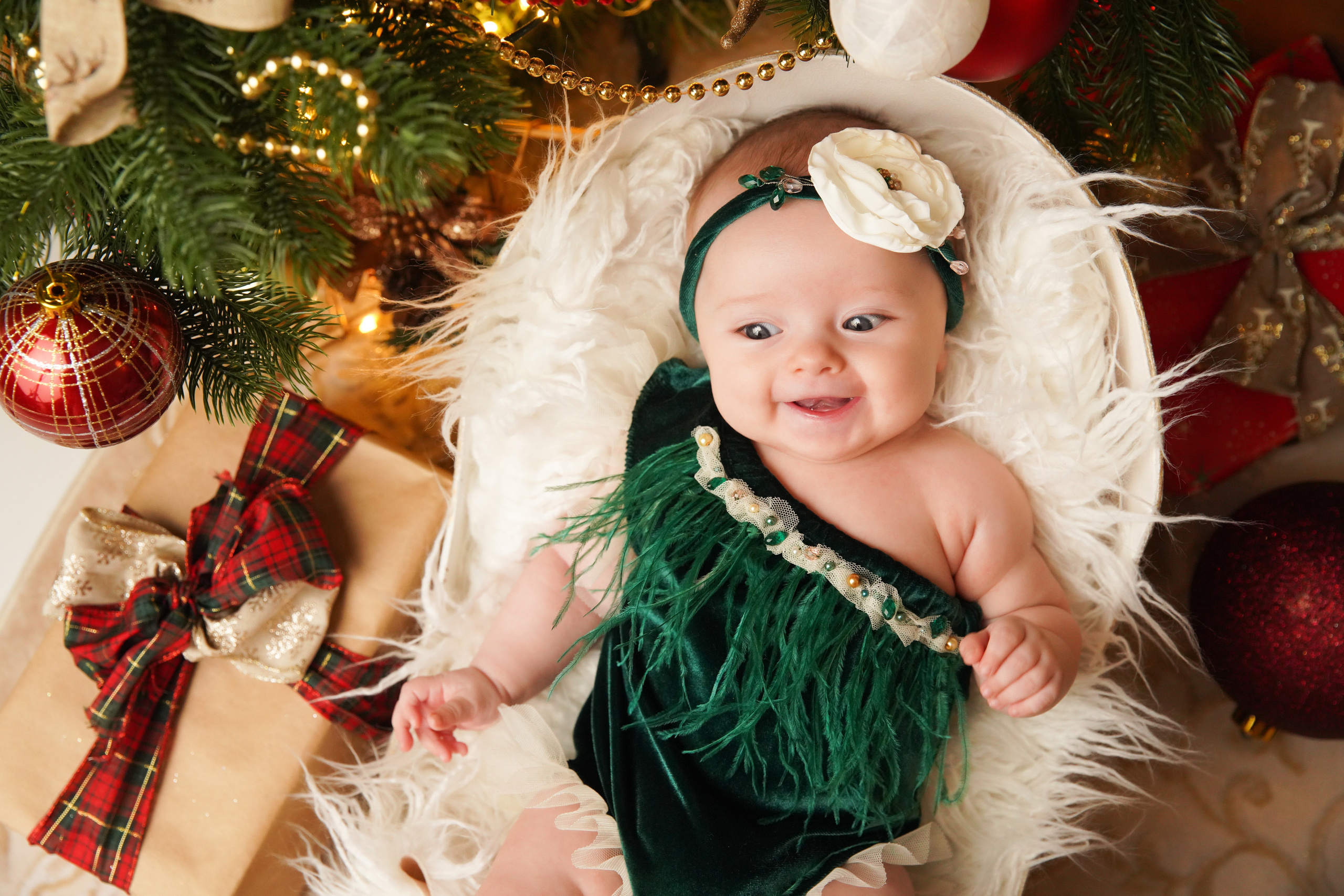 Новогодняя фотосессия. Фотограф новорожденных. Семейный и детский фотограф в городе Сургуте