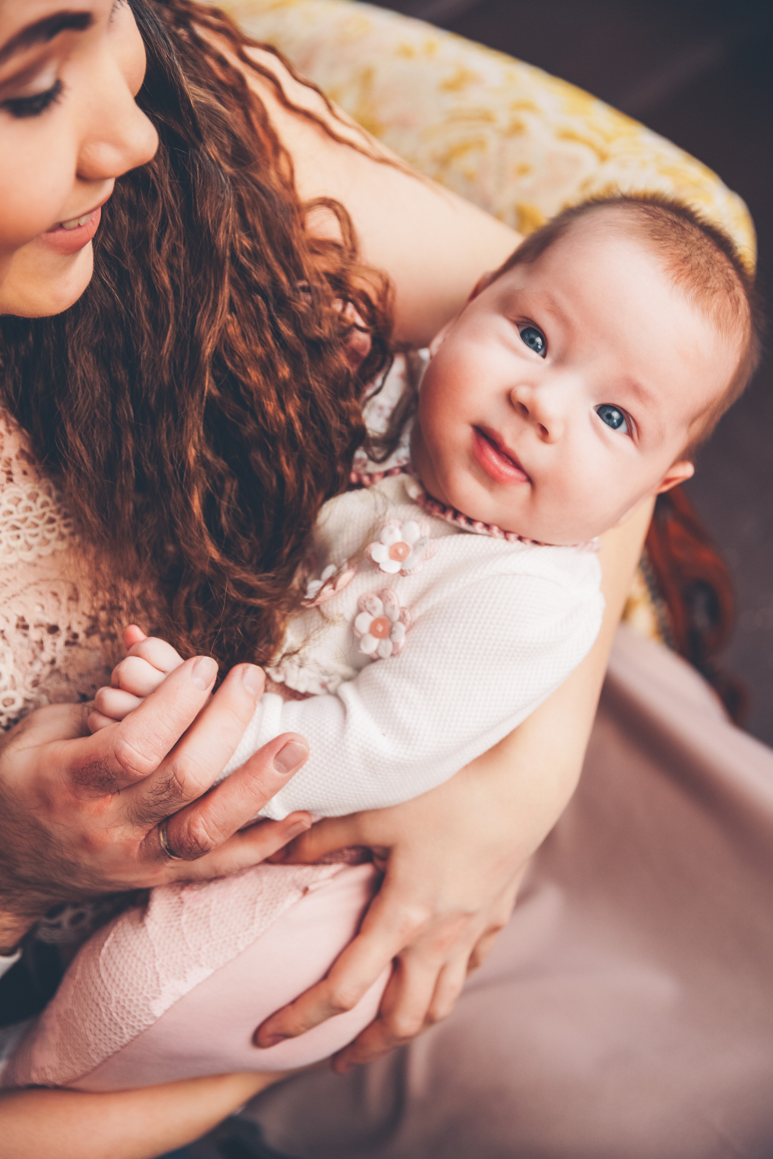 Фотосессия в интерьере. Фотограф новорожденных. Семейный и детский фотограф в городе Сургуте
