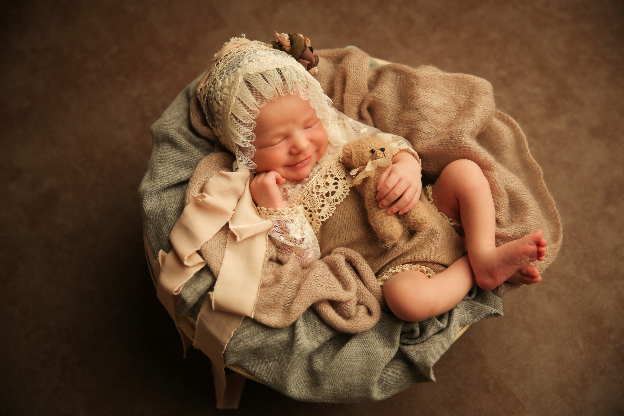 Девочки. Фотограф новорожденных. Семейный и детский фотограф в городе Сургуте