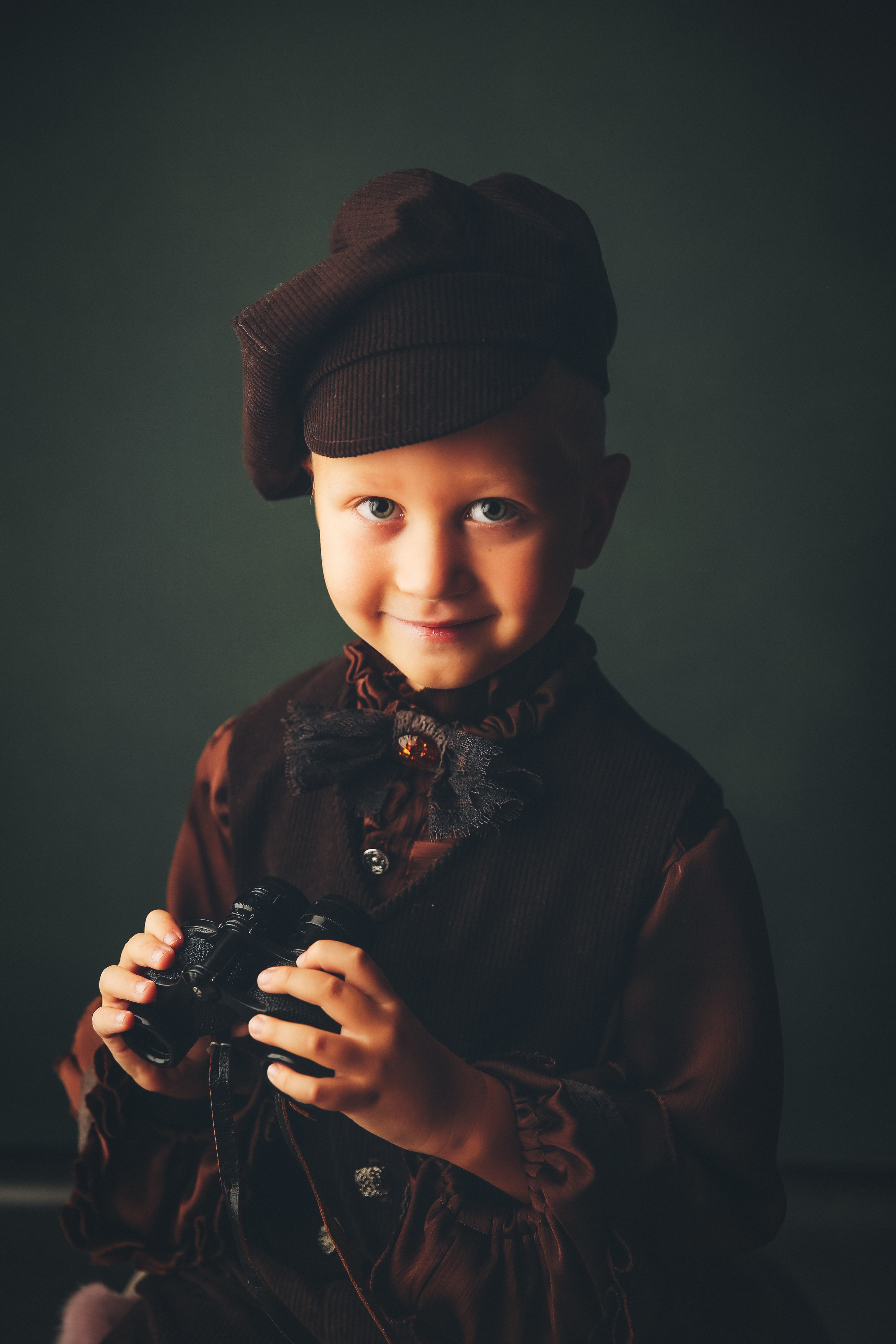 Эпоха Возрождения. Фотограф новорожденных. Семейный и детский фотограф в городе Сургуте