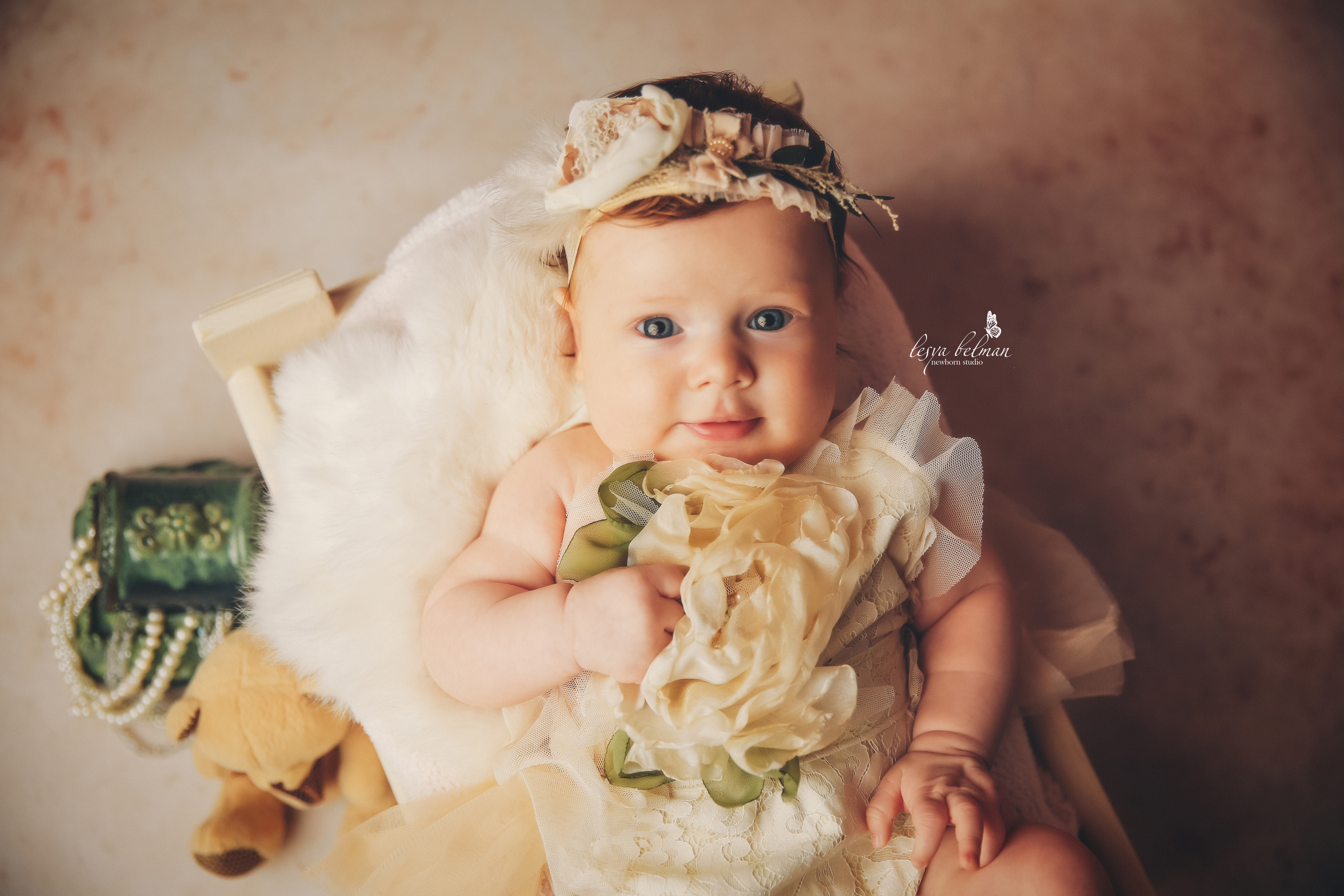 Эпоха Возрождения. Фотограф новорожденных. Семейный и детский фотограф в городе Сургуте