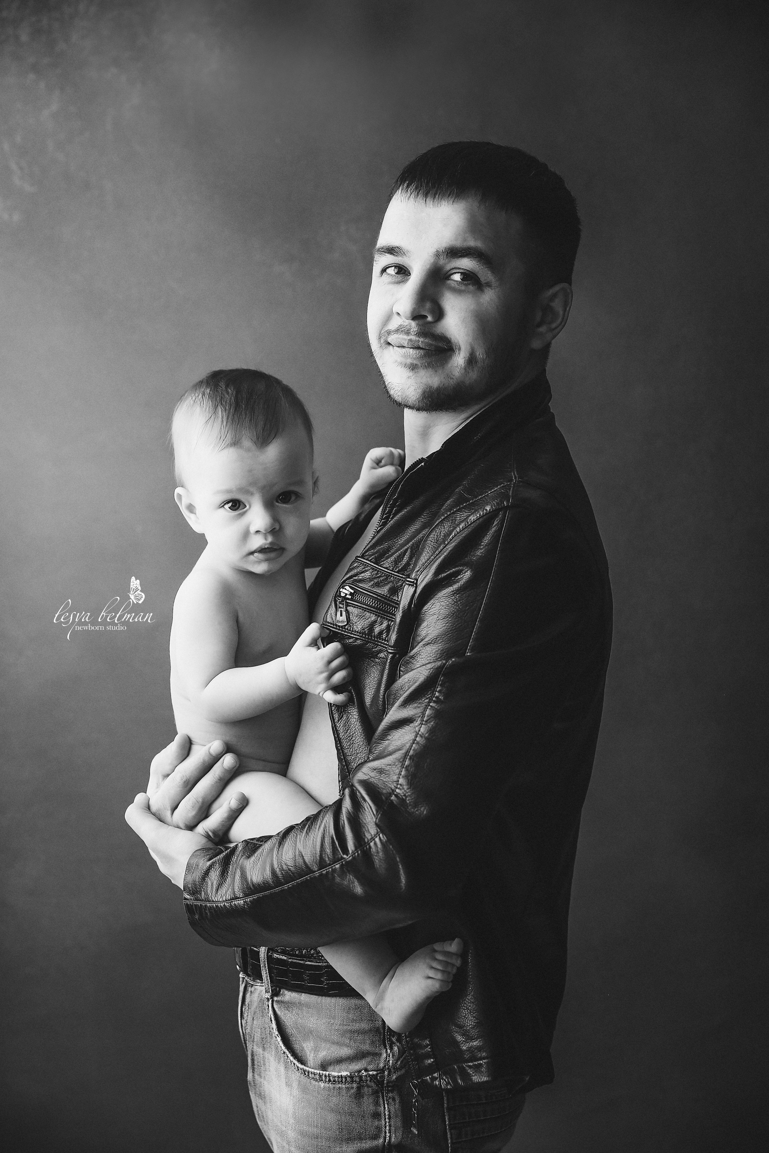 Family ЧБ. Фотограф новорожденных. Семейный и детский фотограф в городе Сургуте