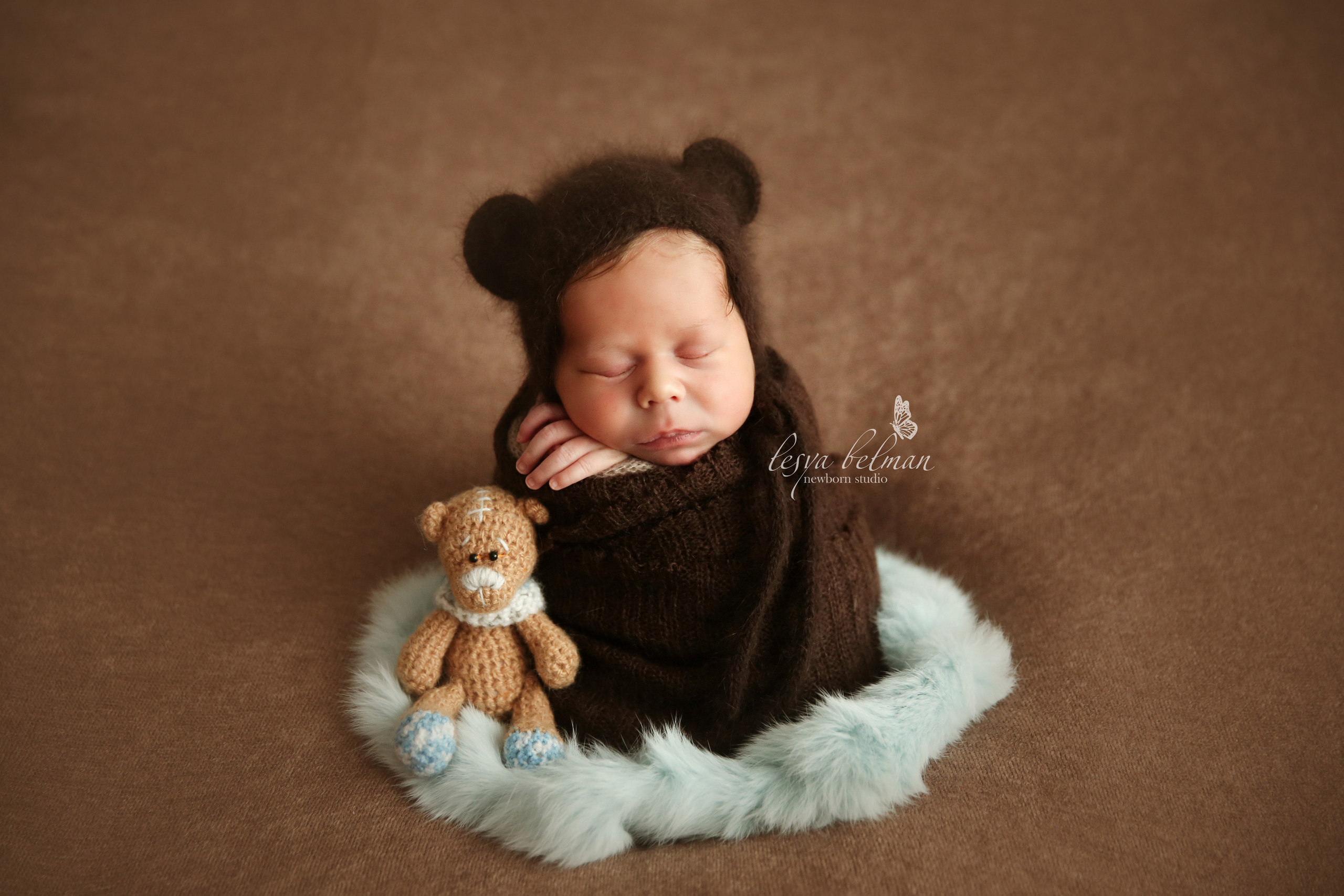 Newborm начало. Фотограф новорожденных. Семейный и детский фотограф в городе Сургуте