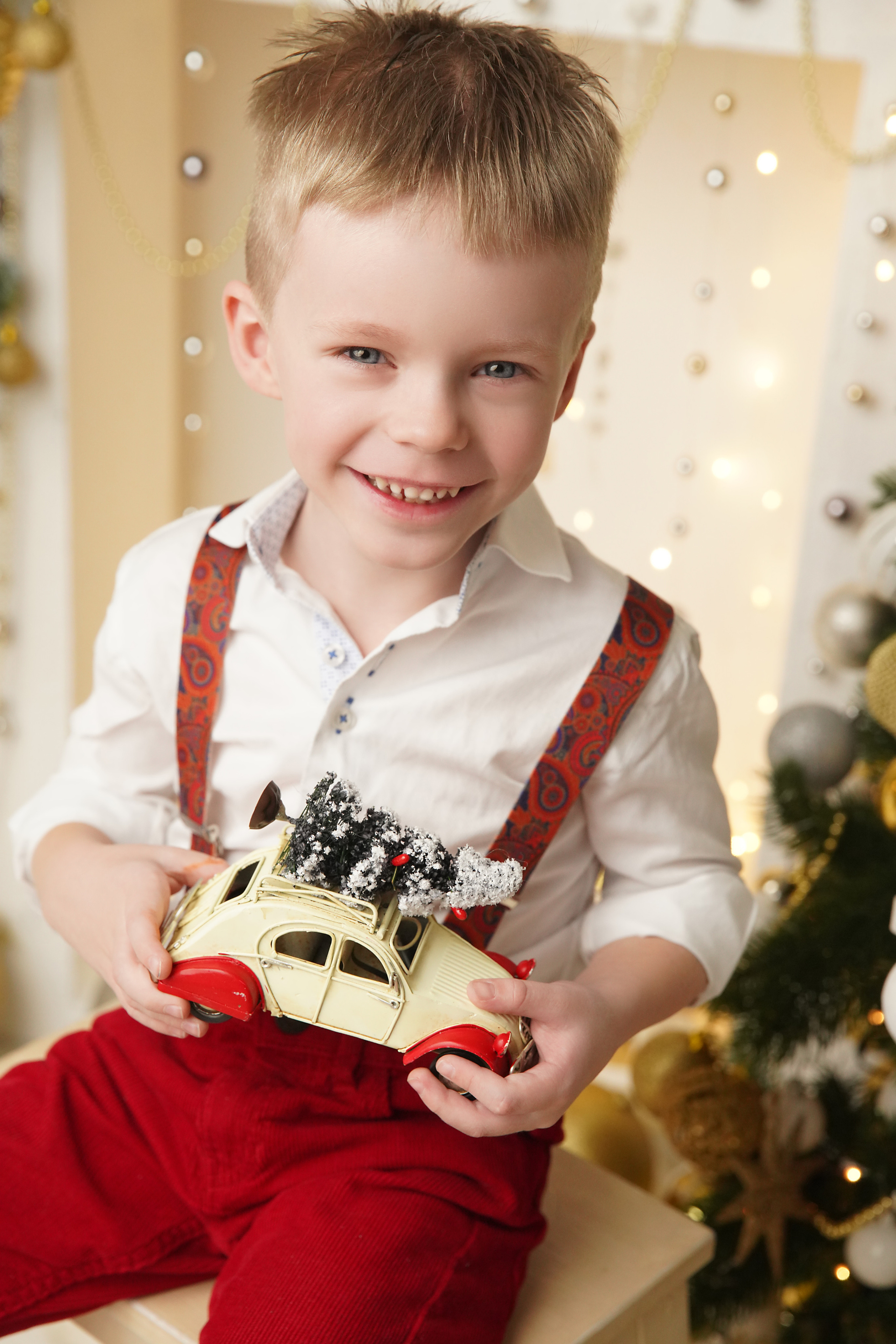 Новогодняя фотосессия. Фотограф новорожденных. Семейный и детский фотограф в городе Сургуте