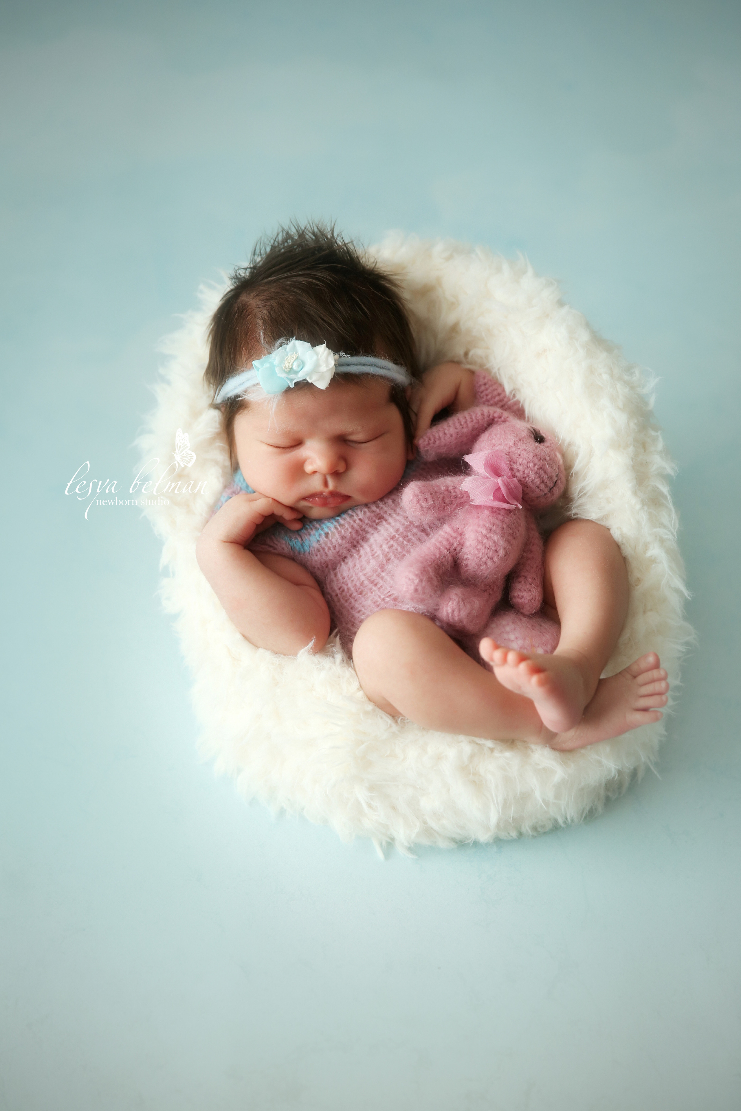 Newborm начало. Фотограф новорожденных. Семейный и детский фотограф в городе Сургуте