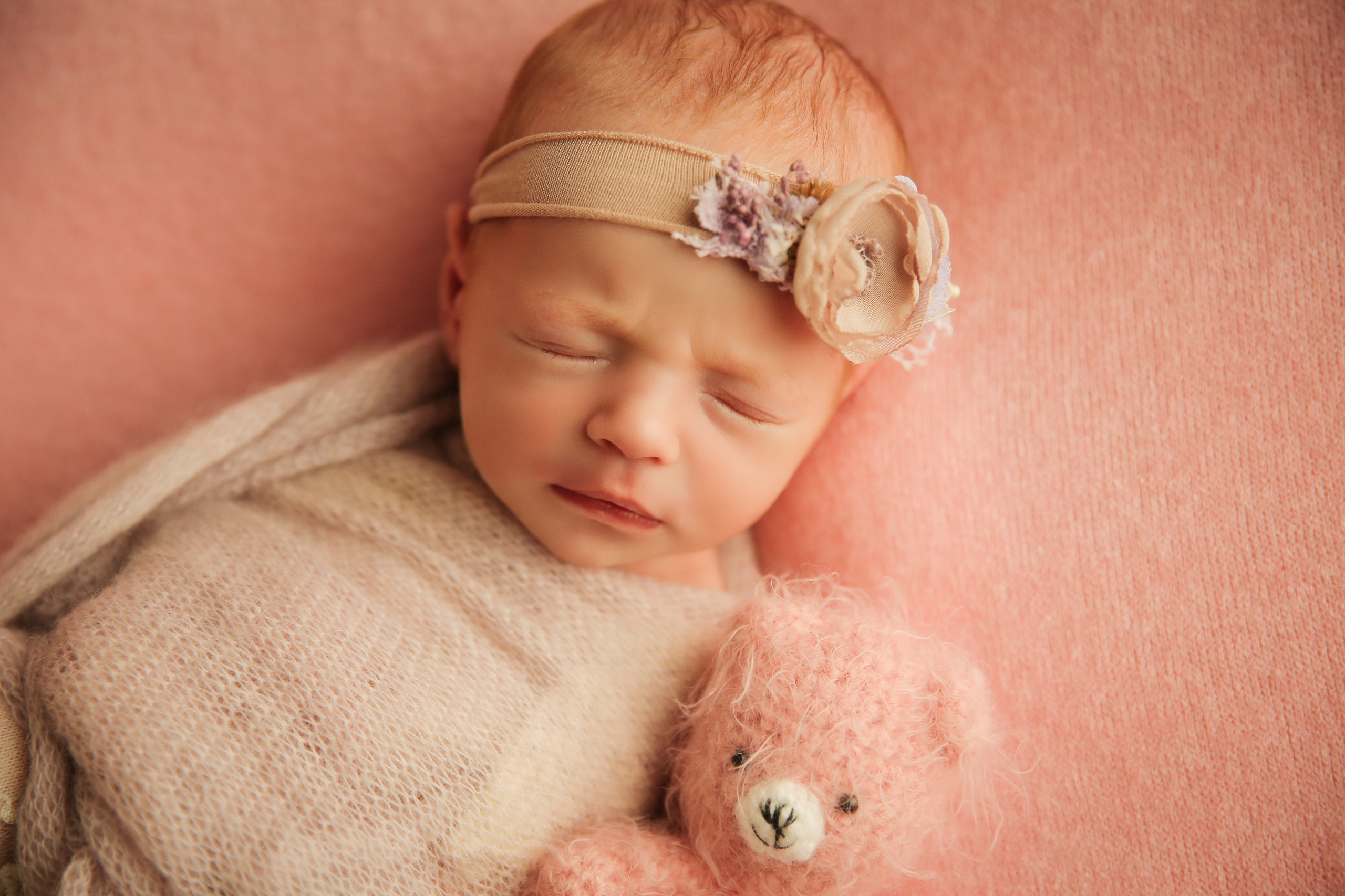 Девочки. Фотограф новорожденных. Семейный и детский фотограф в городе Сургуте