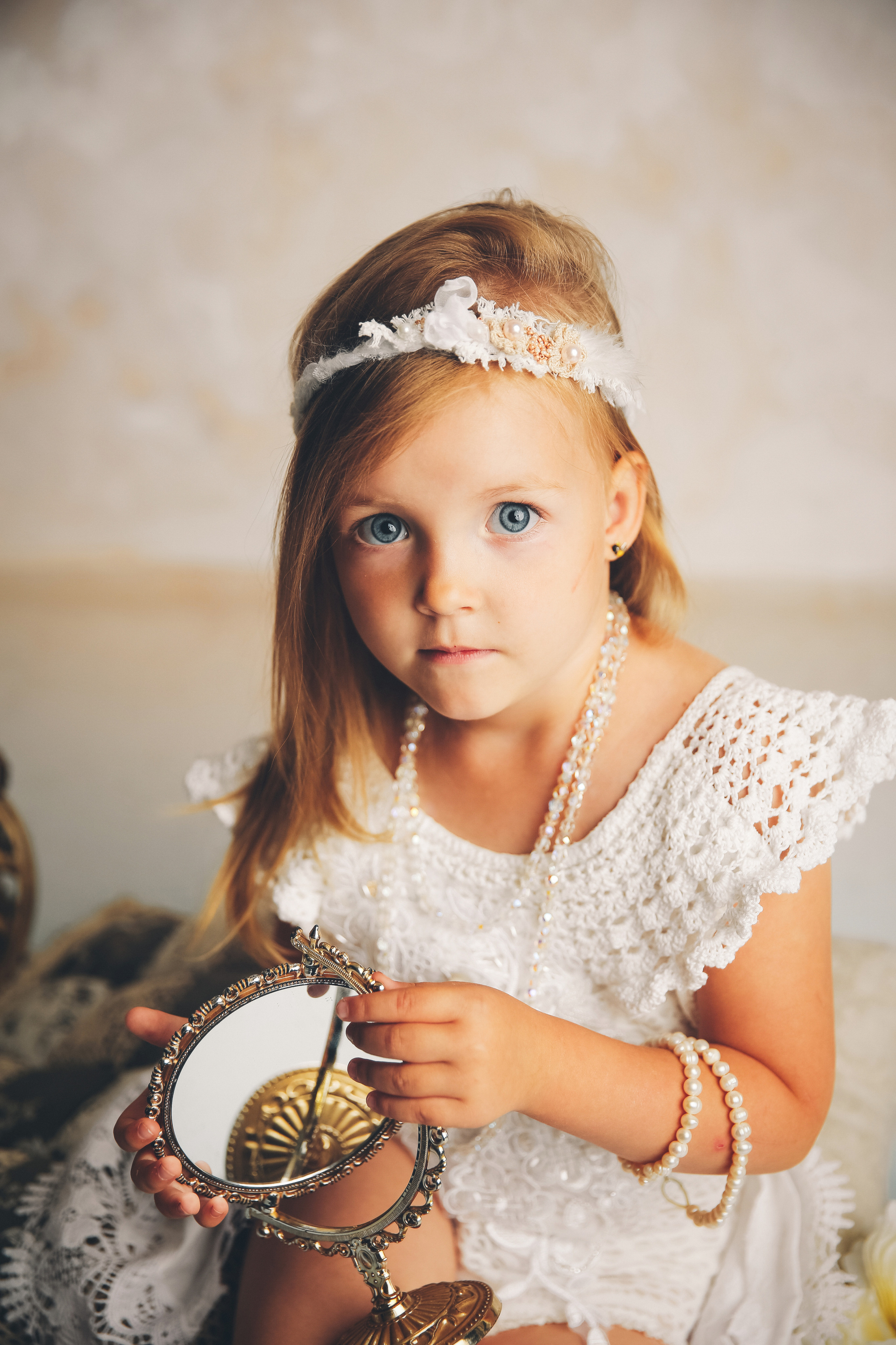 Эпоха Возрождения. Фотограф новорожденных. Семейный и детский фотограф в городе Сургуте
