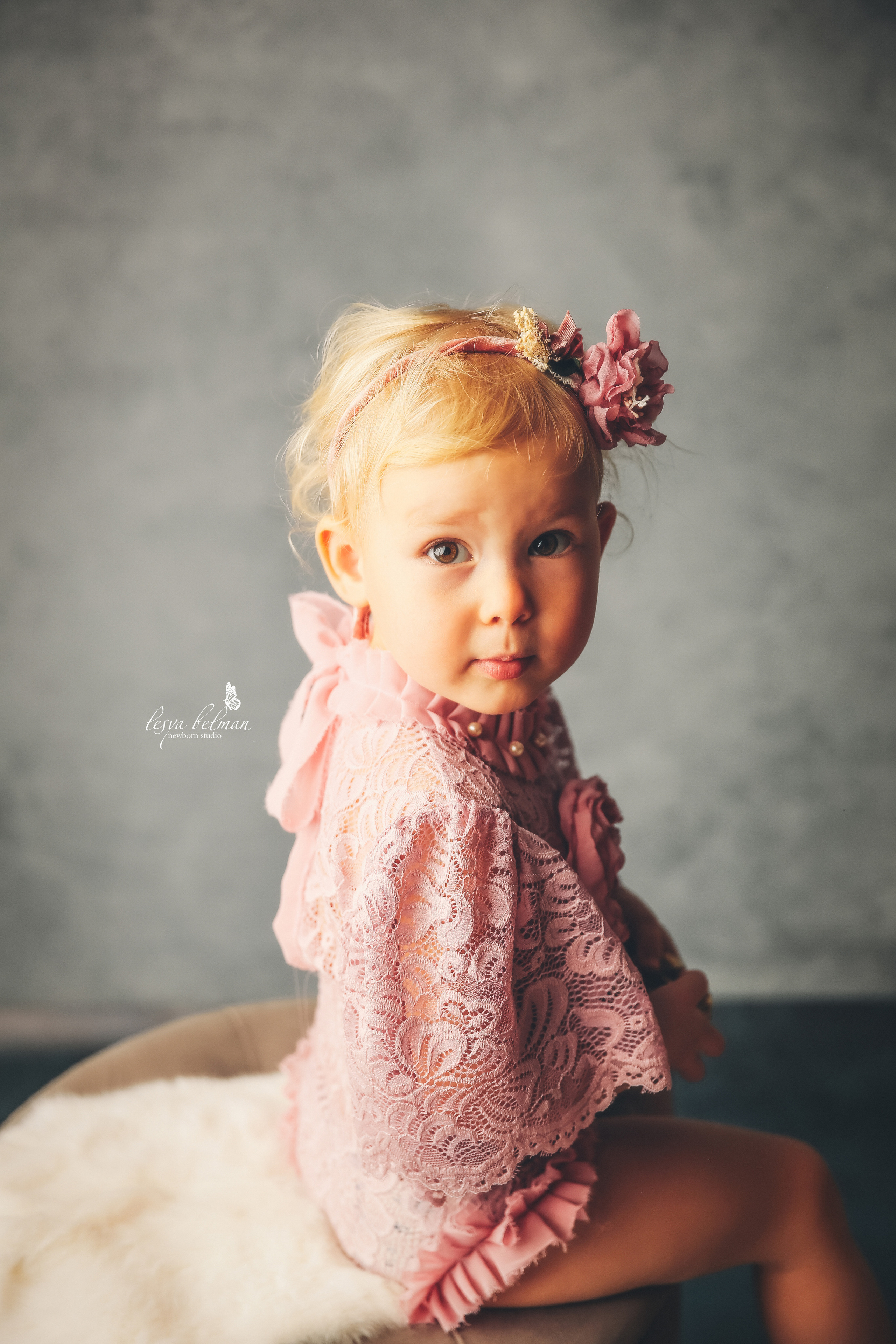 Эпоха Возрождения. Фотограф новорожденных. Семейный и детский фотограф в городе Сургуте