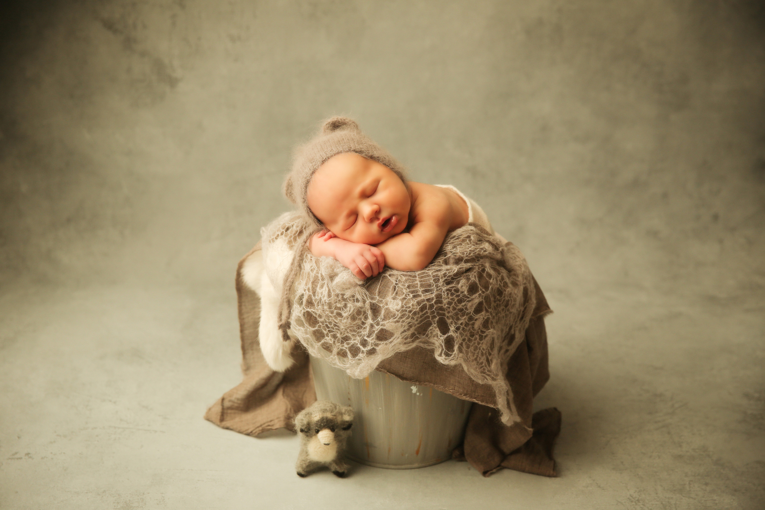 Мальчики. Фотограф новорожденных. Семейный и детский фотограф в городе Сургуте