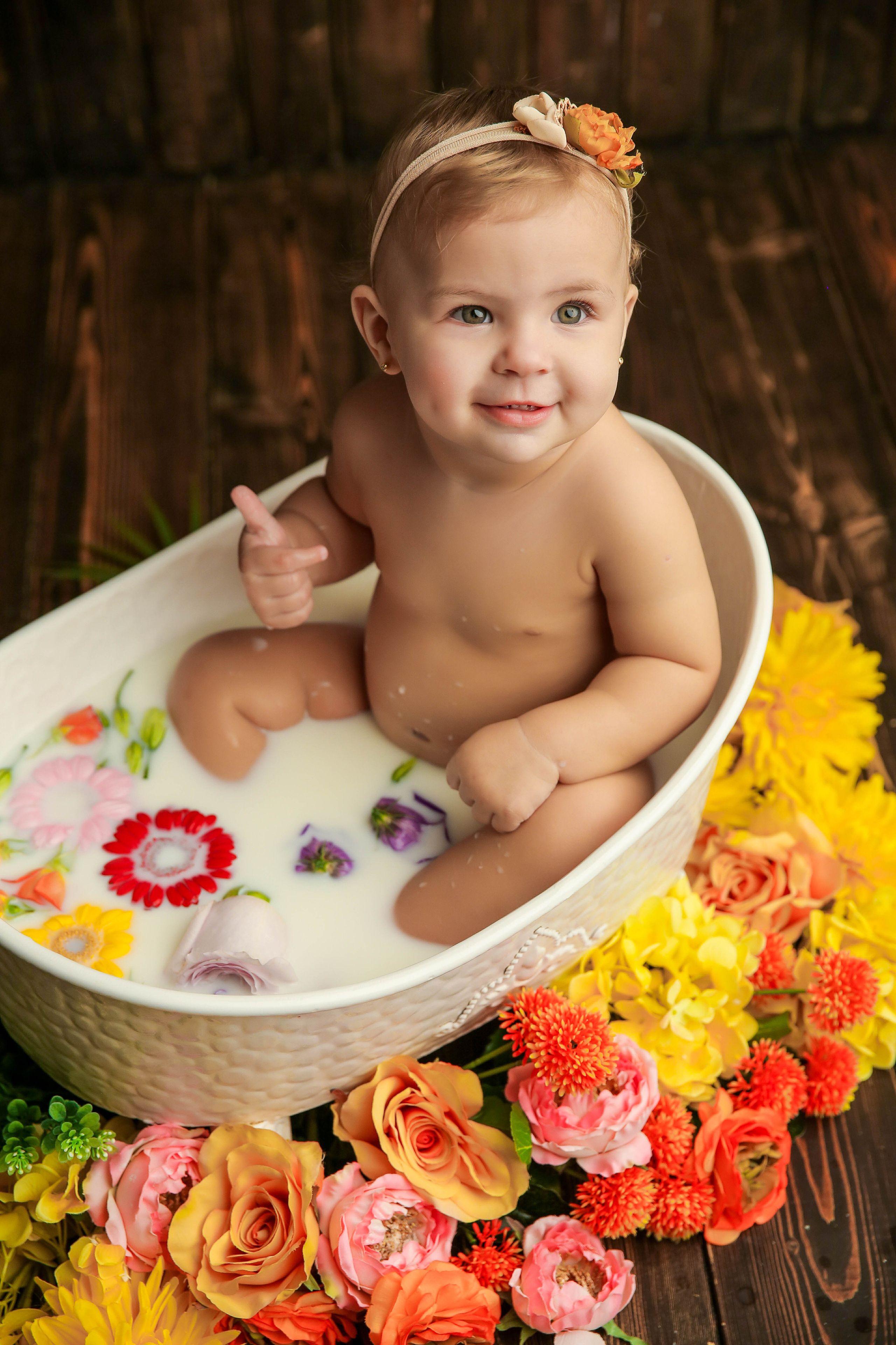 Ванночка девочки. Фотограф новорожденных. Семейный и детский фотограф в городе Сургуте
