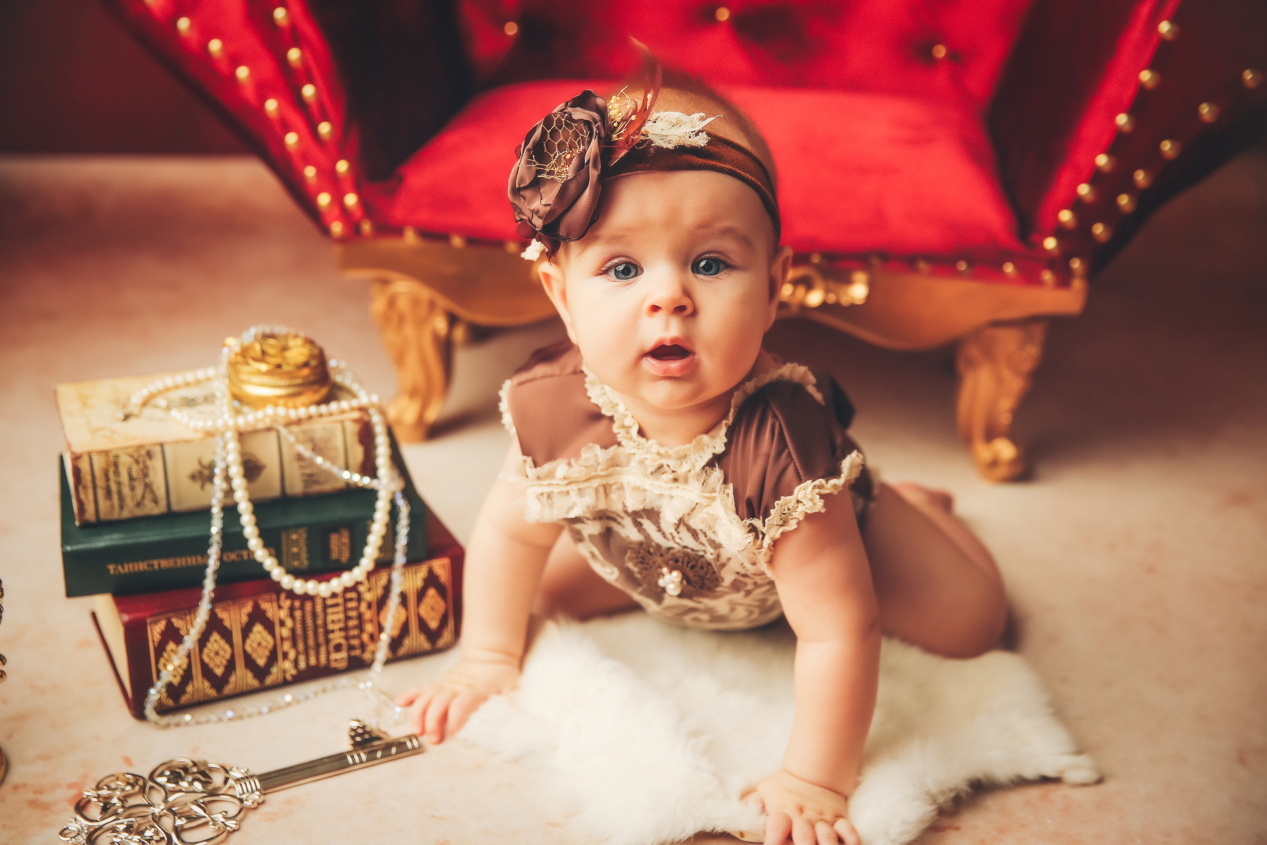 Эпоха Возрождения. Фотограф новорожденных. Семейный и детский фотограф в городе Сургуте