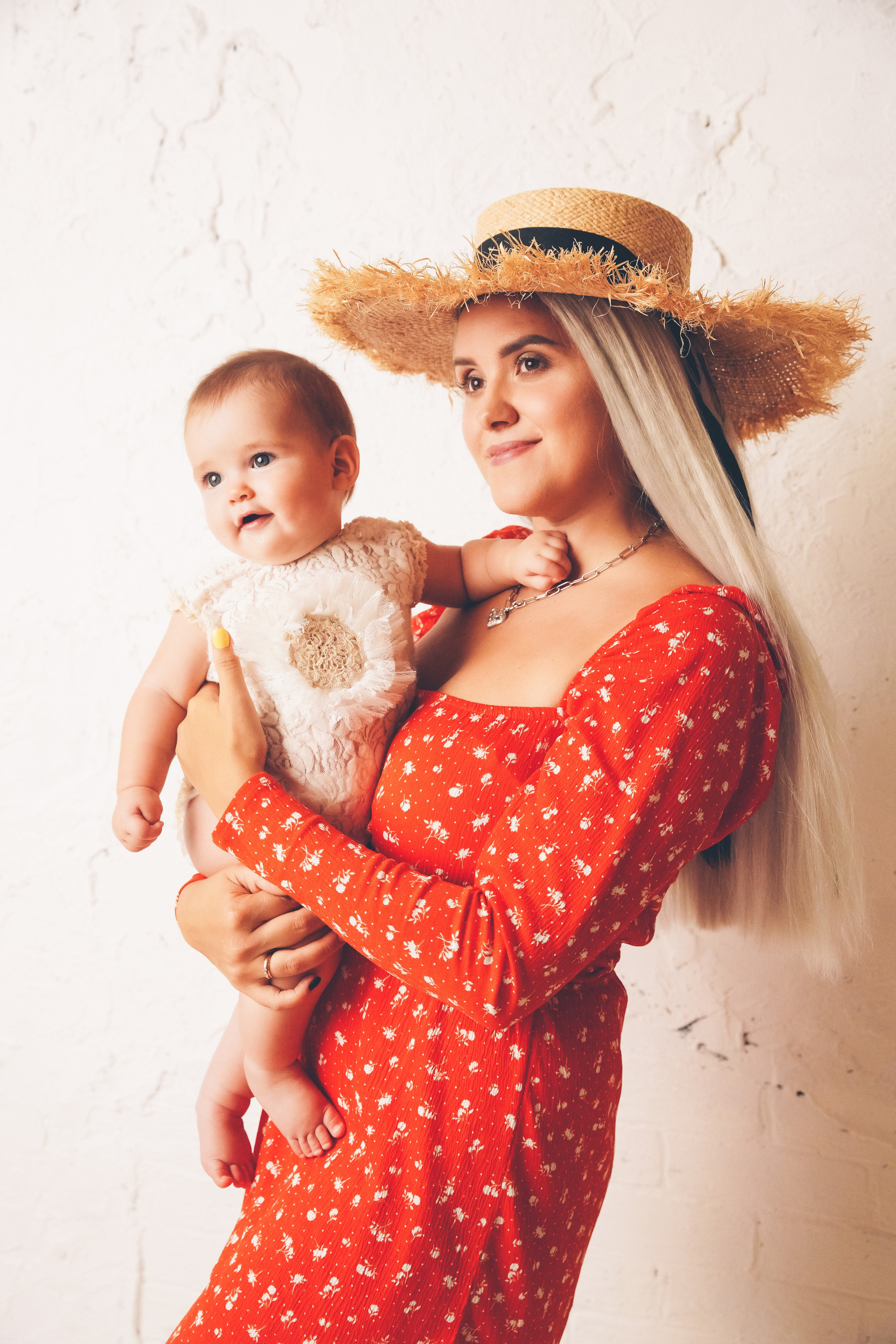 Мама и Дочь. Фотограф новорожденных. Семейный и детский фотограф в городе Сургуте