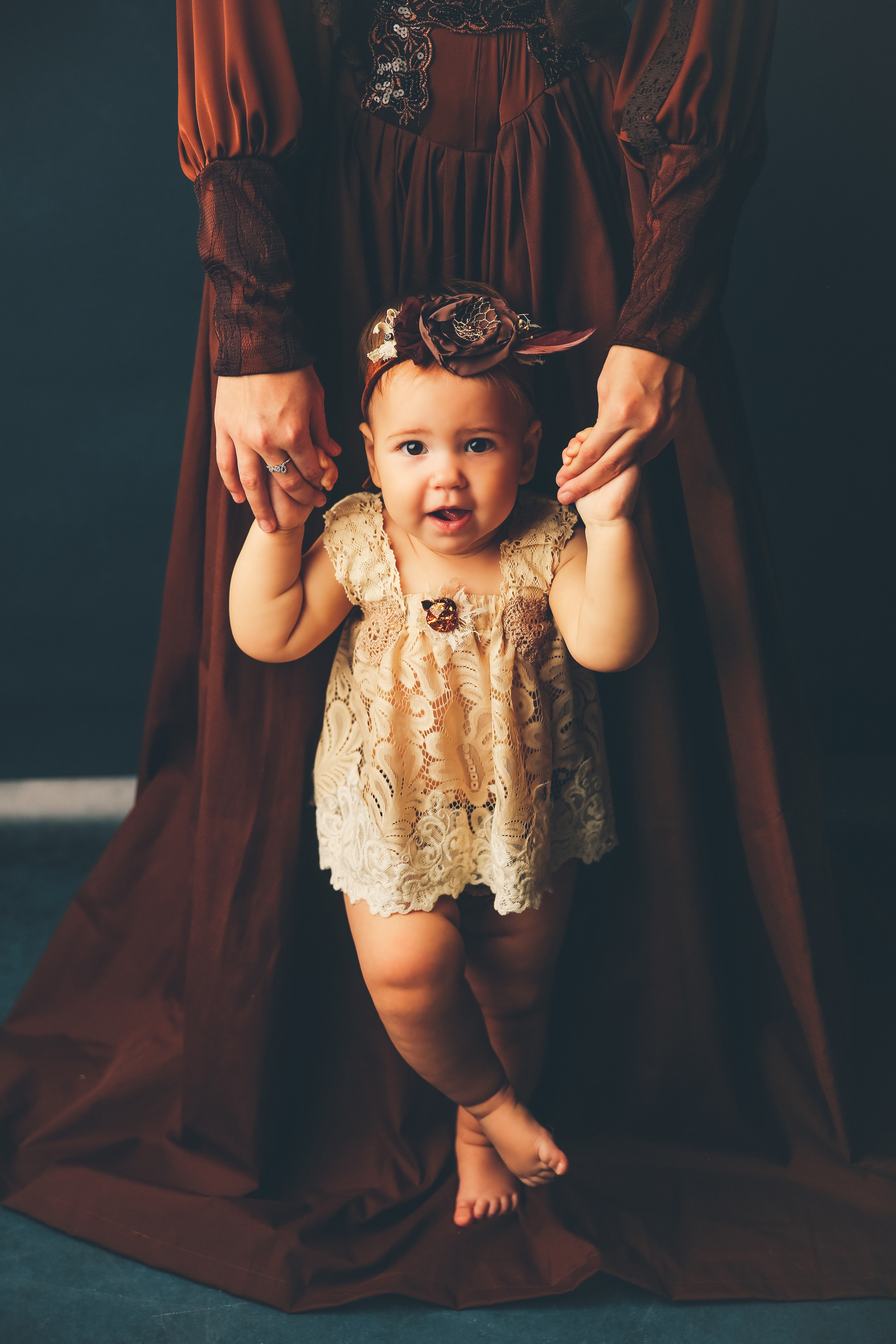 Эпоха Возрождения. Фотограф новорожденных. Семейный и детский фотограф в городе Сургуте