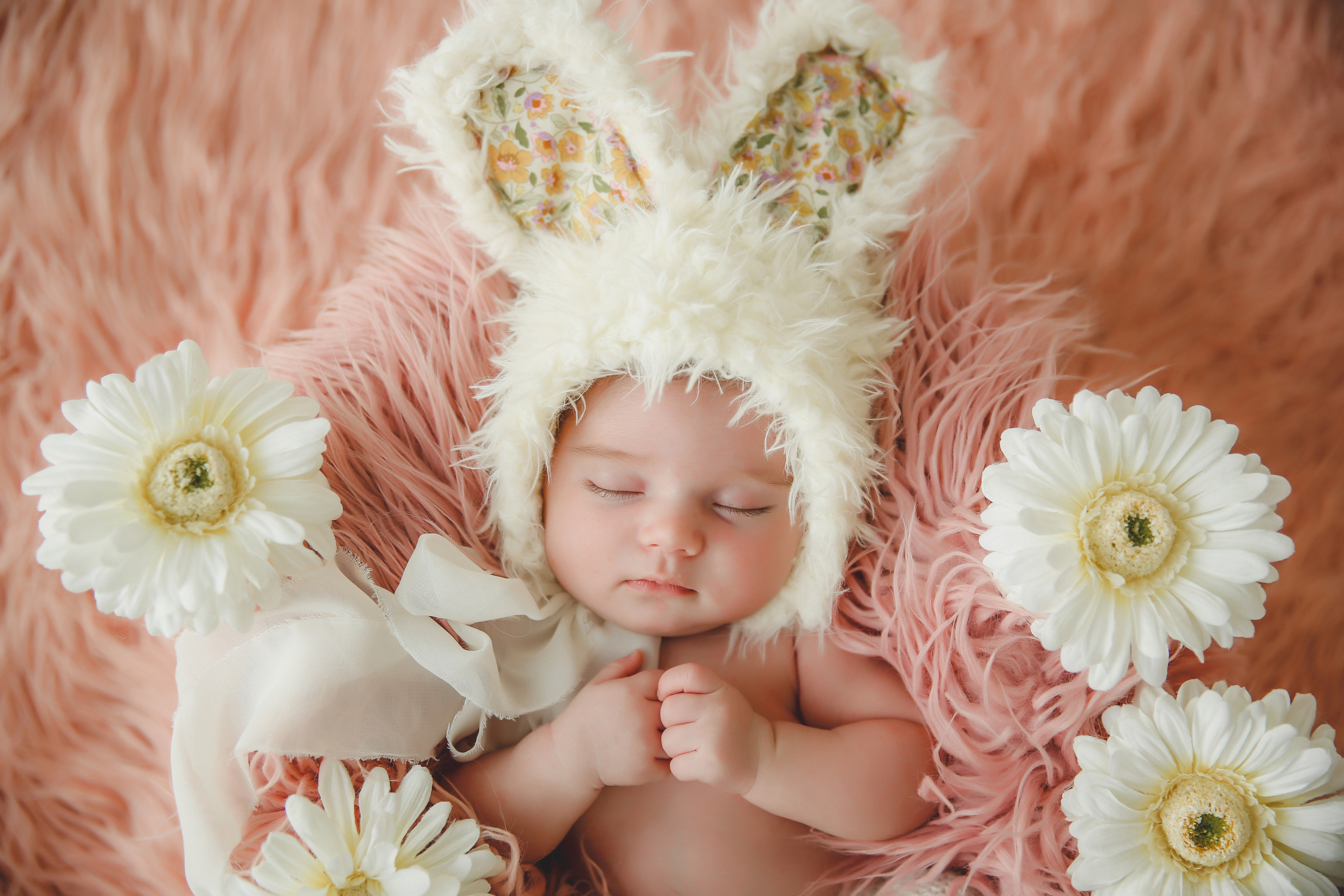 Newborm начало. Фотограф новорожденных. Семейный и детский фотограф в городе Сургуте