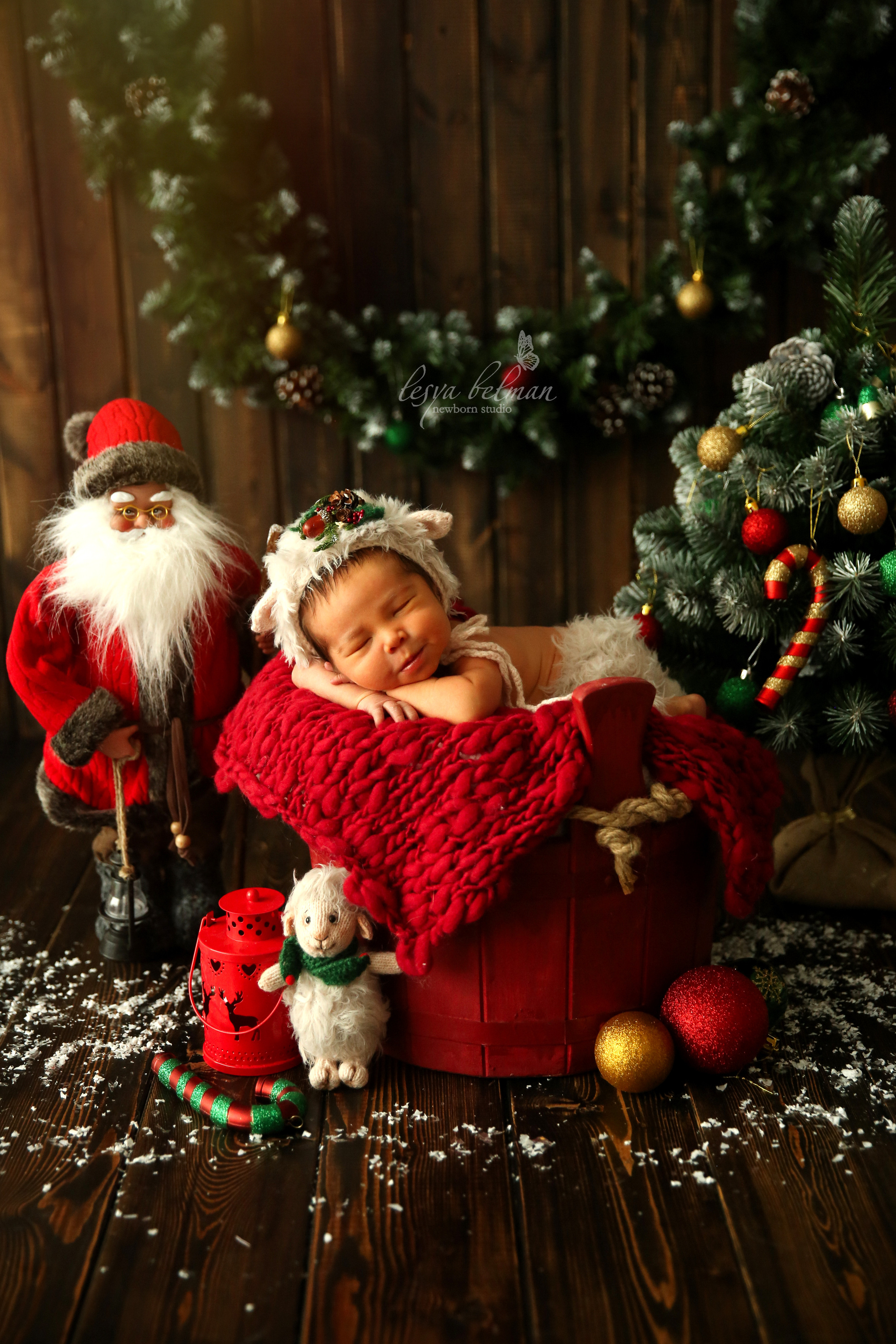 Newborm начало. Фотограф новорожденных. Семейный и детский фотограф в городе Сургуте