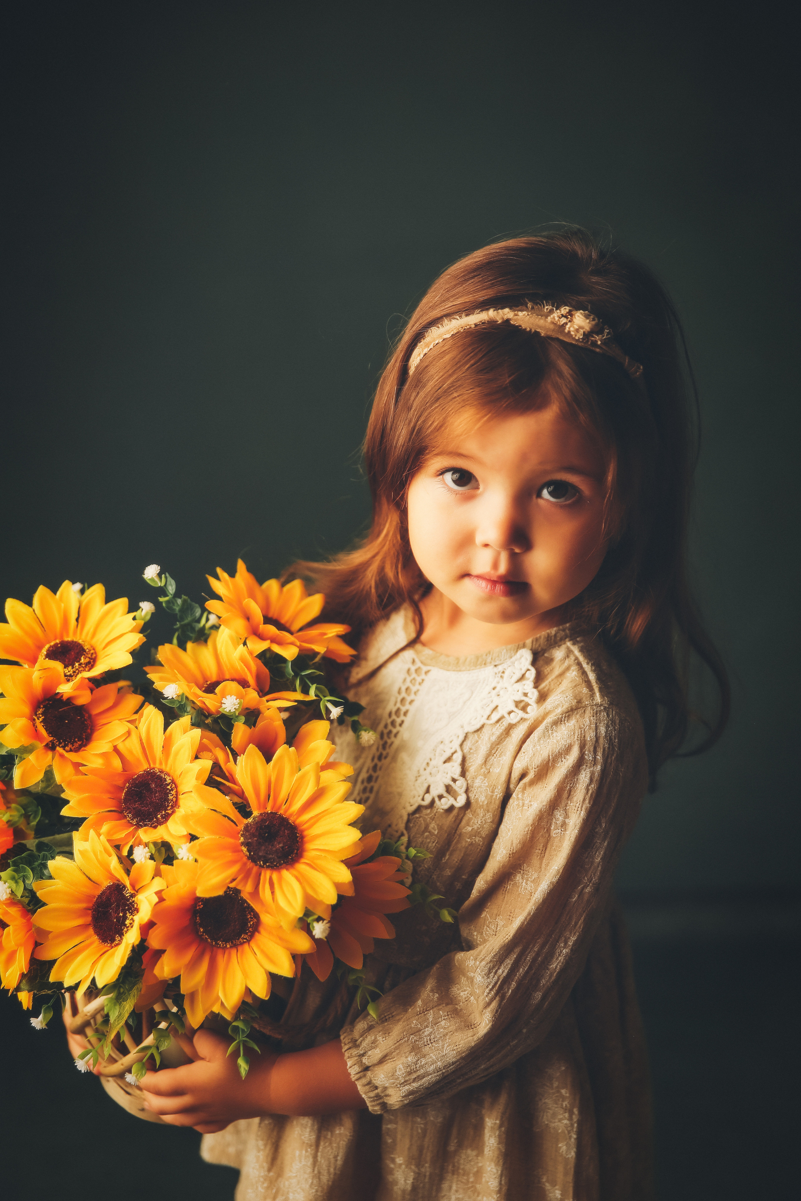 Эпоха Возрождения. Фотограф новорожденных. Семейный и детский фотограф в городе Сургуте