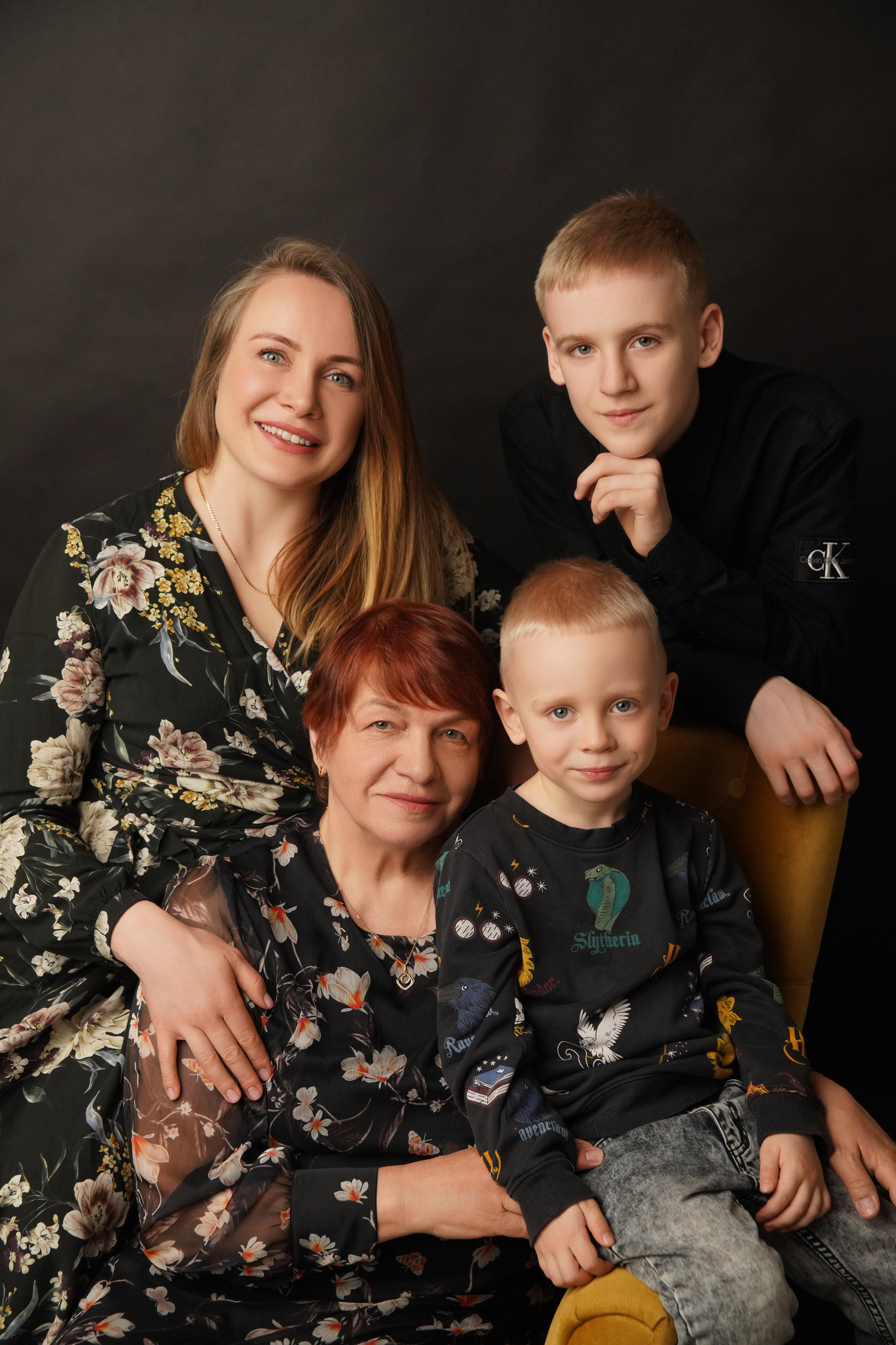 Портретная фотосессия. Фотограф новорожденных. Семейный и детский фотограф в городе Сургуте