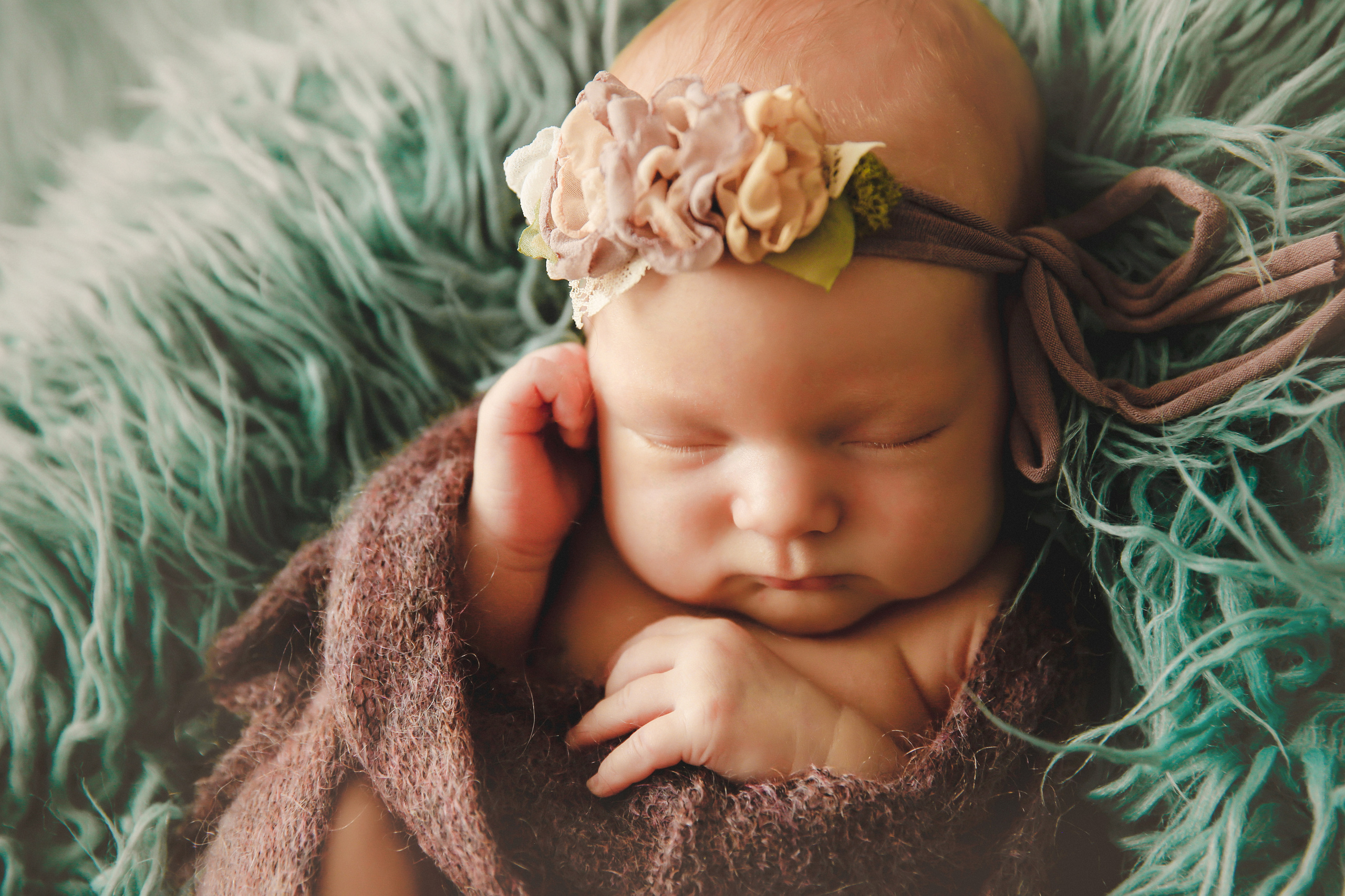 Newborm начало. Фотограф новорожденных. Семейный и детский фотограф в городе Сургуте