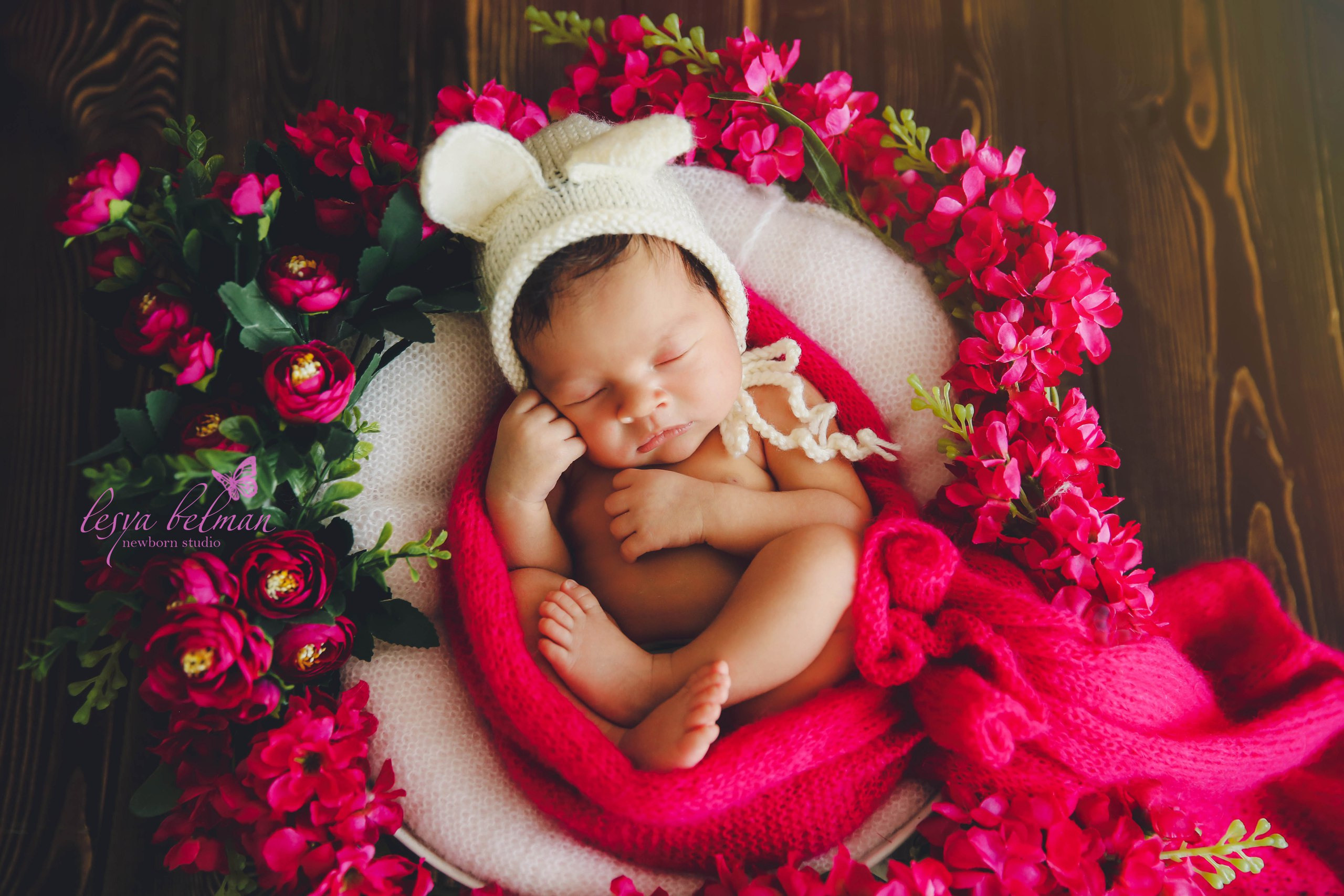 Newborm начало. Фотограф новорожденных. Семейный и детский фотограф в городе Сургуте