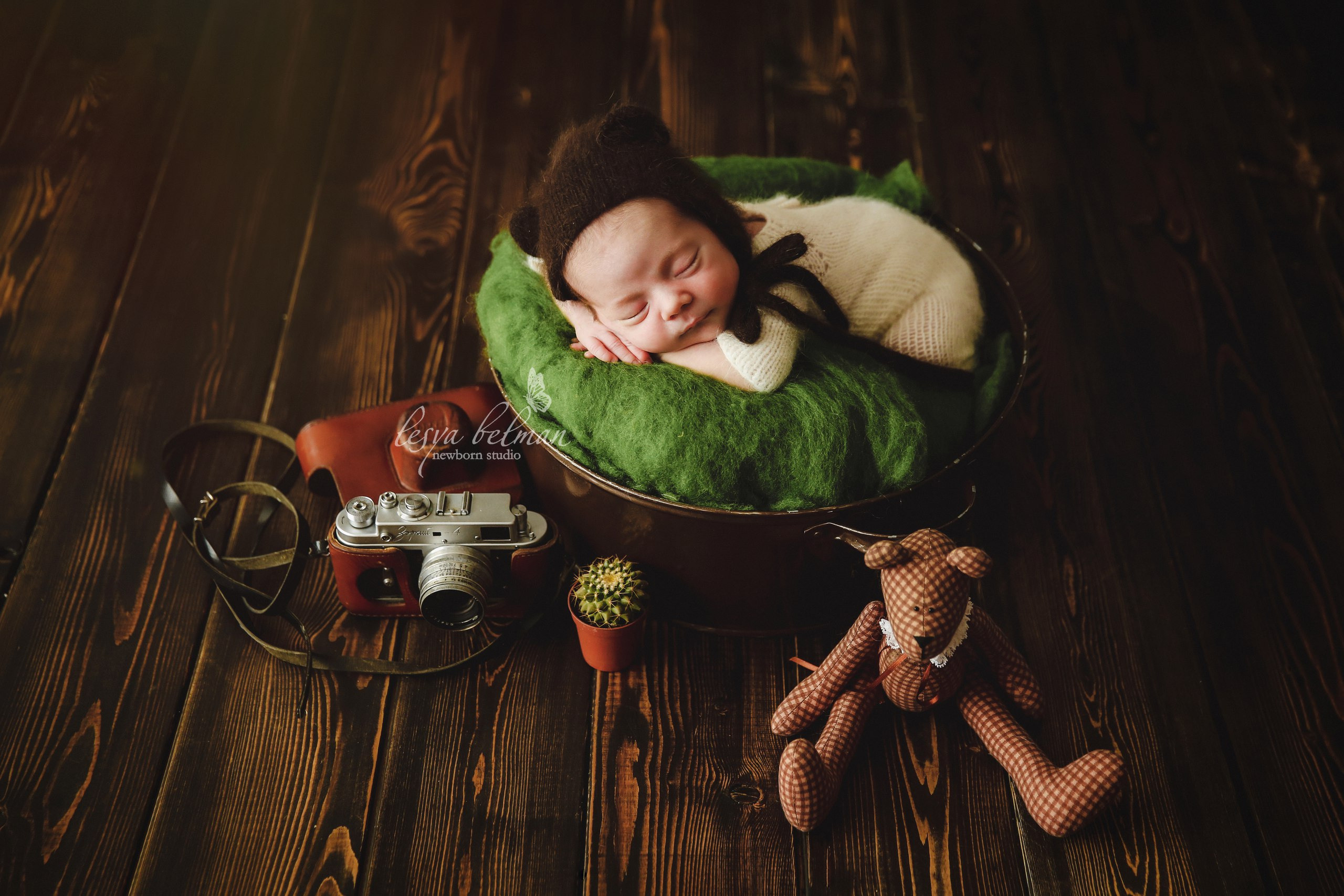Newborm начало. Фотограф новорожденных. Семейный и детский фотограф в городе Сургуте