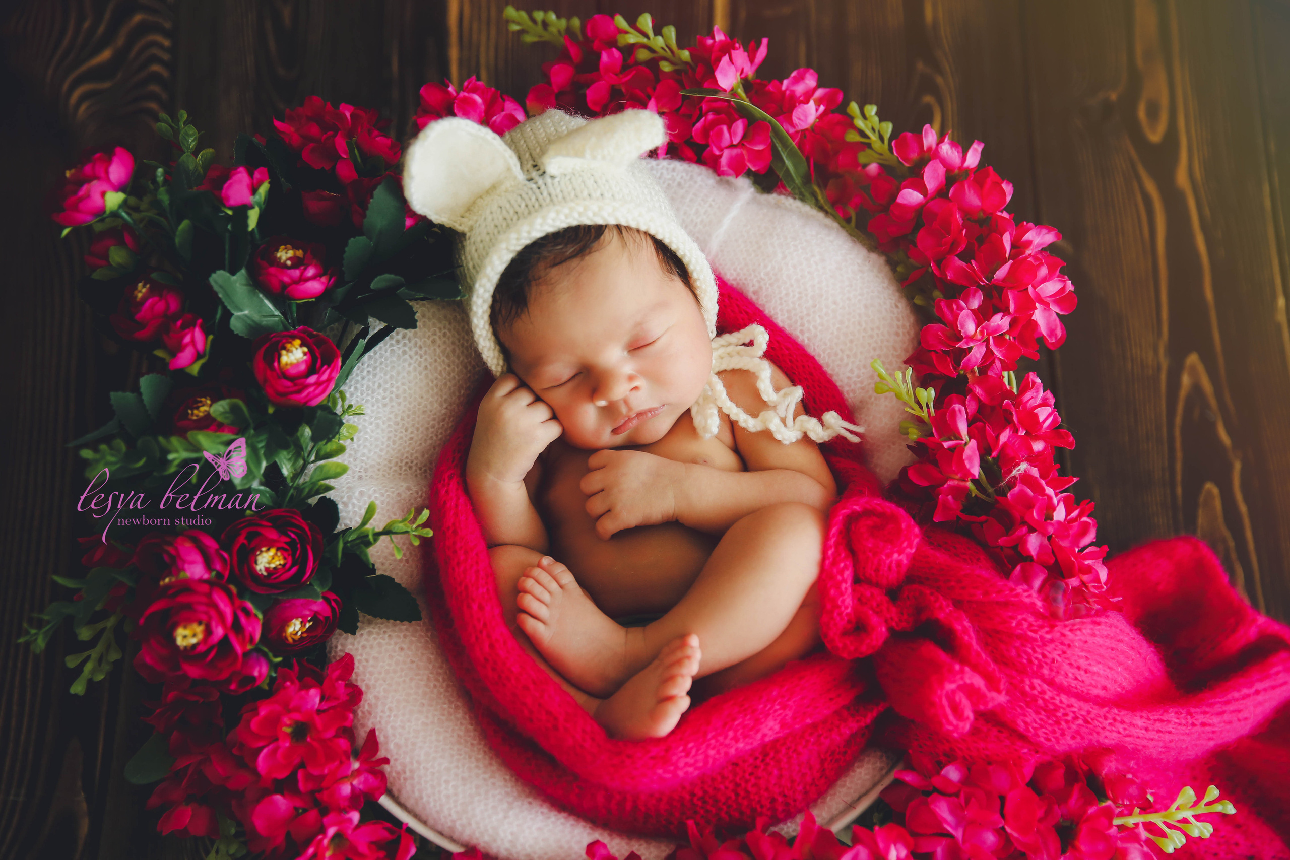 Newborm начало. Фотограф новорожденных. Семейный и детский фотограф в городе Сургуте