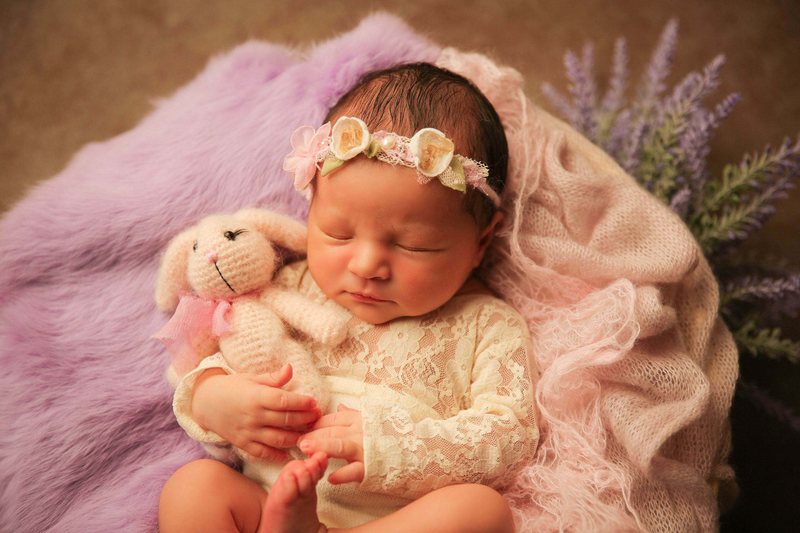 Newborm начало. Фотограф новорожденных. Семейный и детский фотограф в городе Сургуте