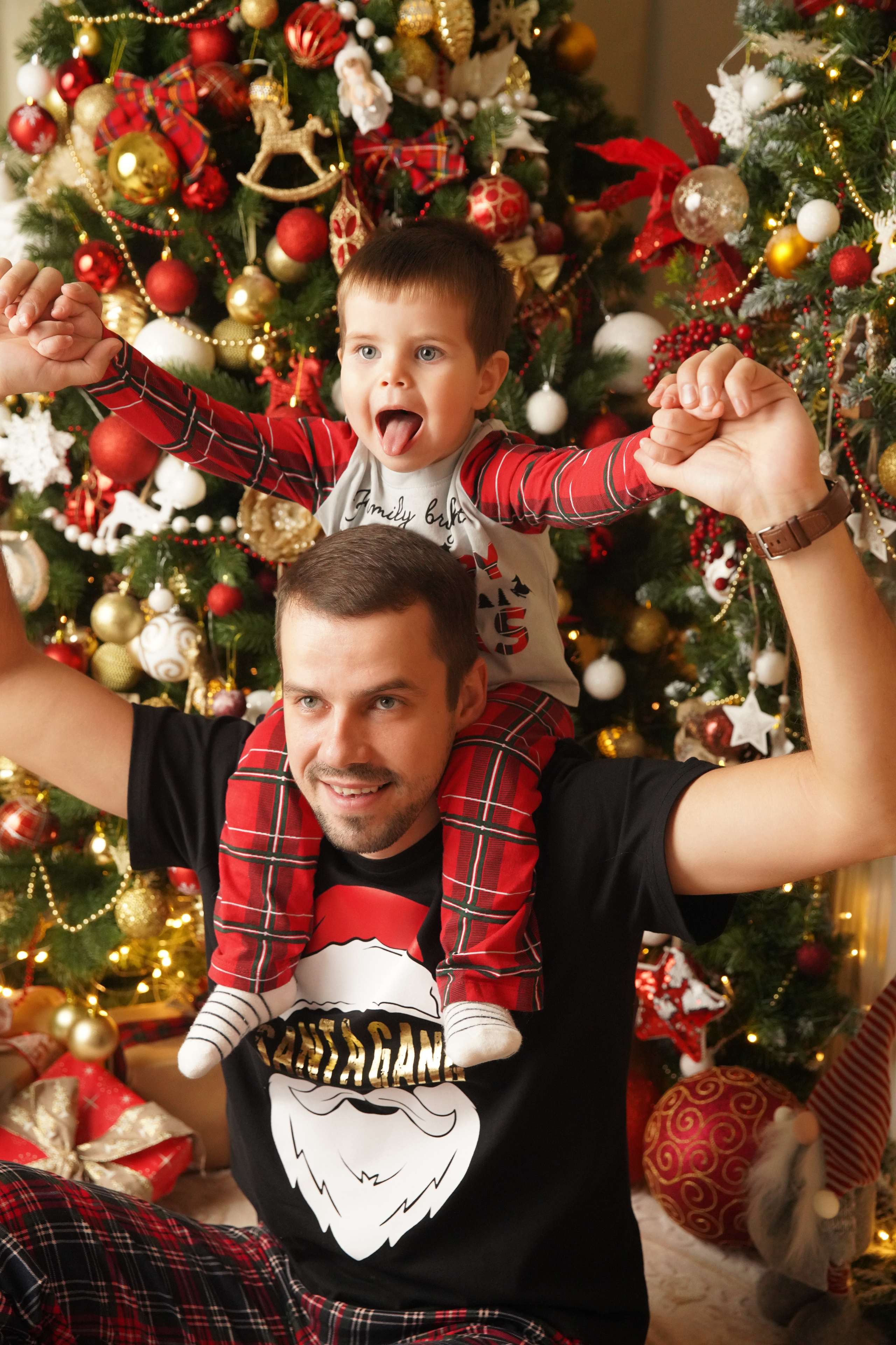 Новогодняя фотосессия. Фотограф новорожденных. Семейный и детский фотограф в городе Сургуте