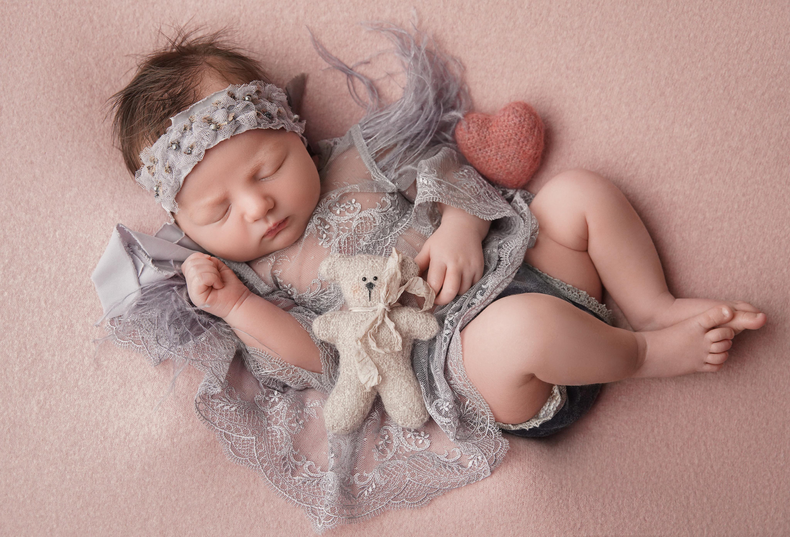 Девочки. Фотограф новорожденных. Семейный и детский фотограф в городе Сургуте