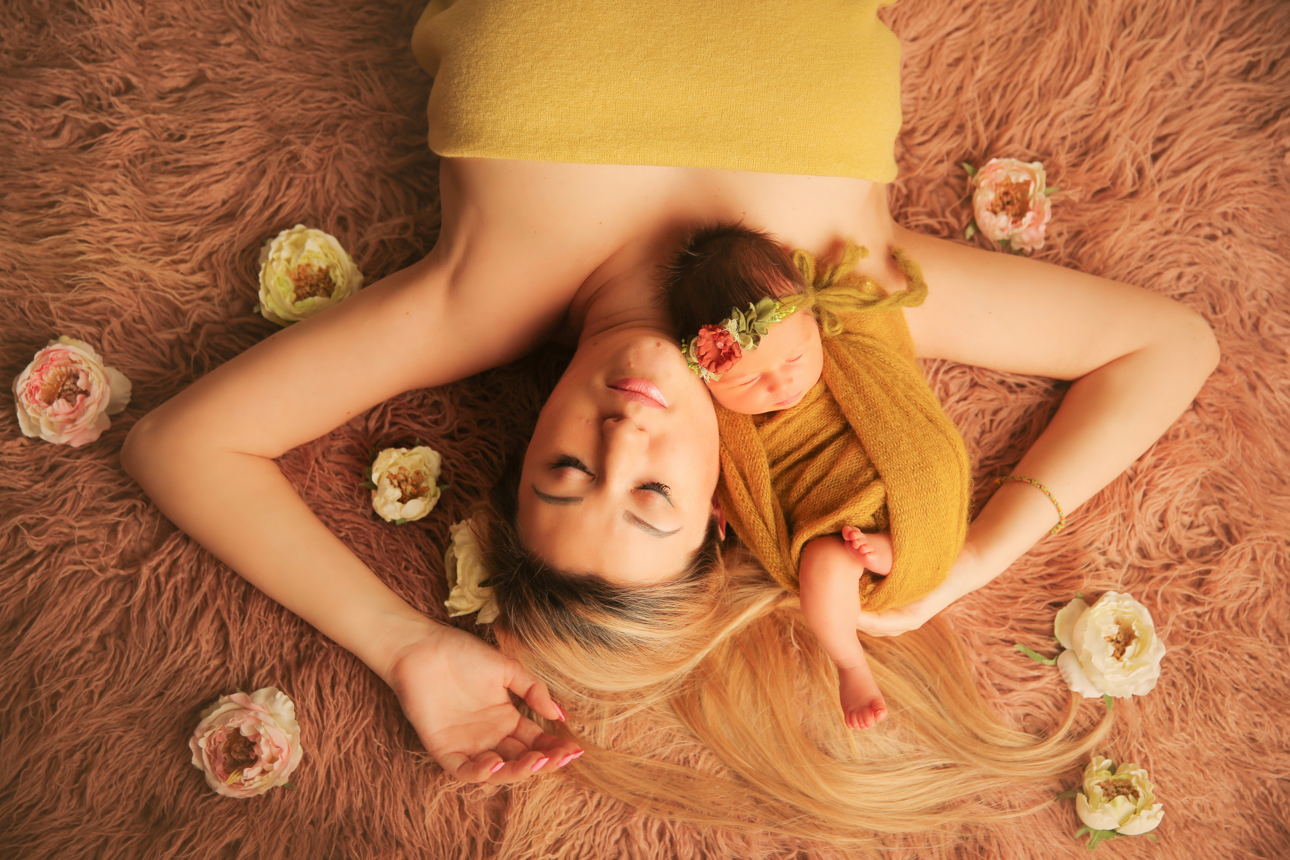 Мама и Малыш. Фотограф новорожденных. Семейный и детский фотограф в городе Сургуте