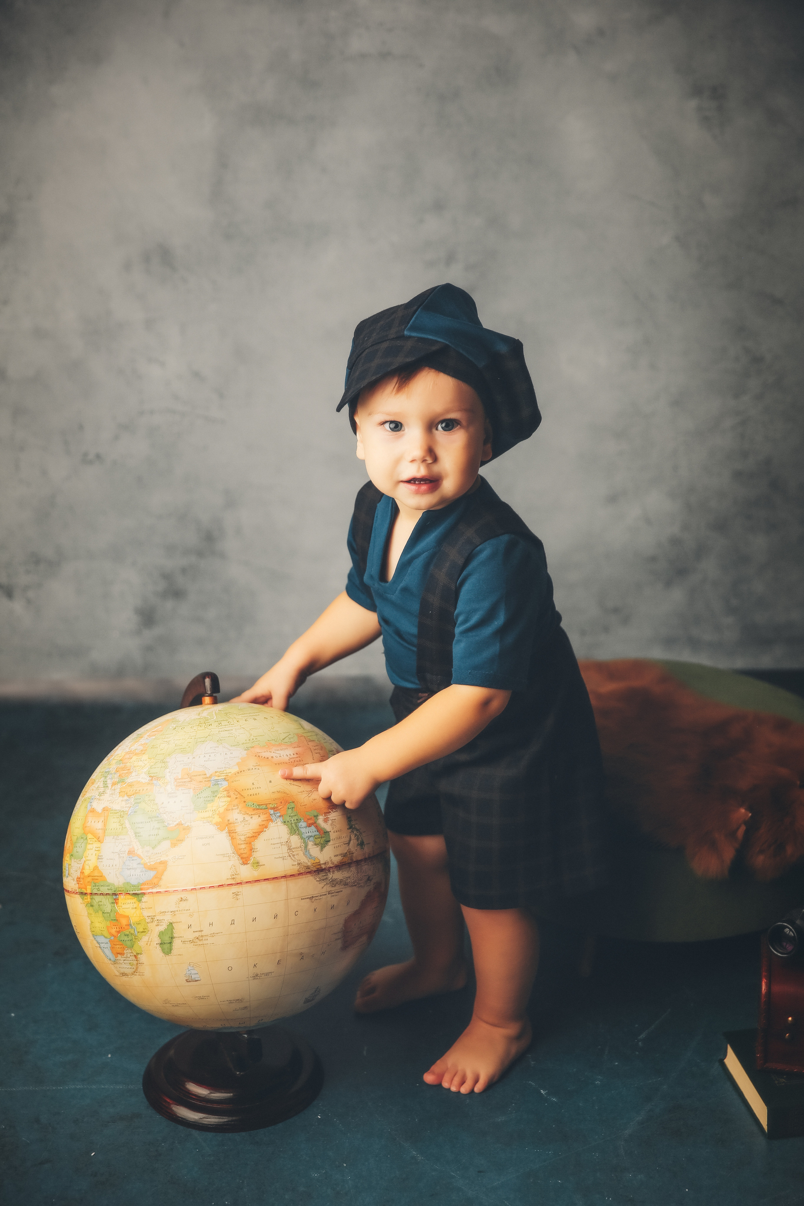 Эпоха Возрождения. Фотограф новорожденных. Семейный и детский фотограф в городе Сургуте