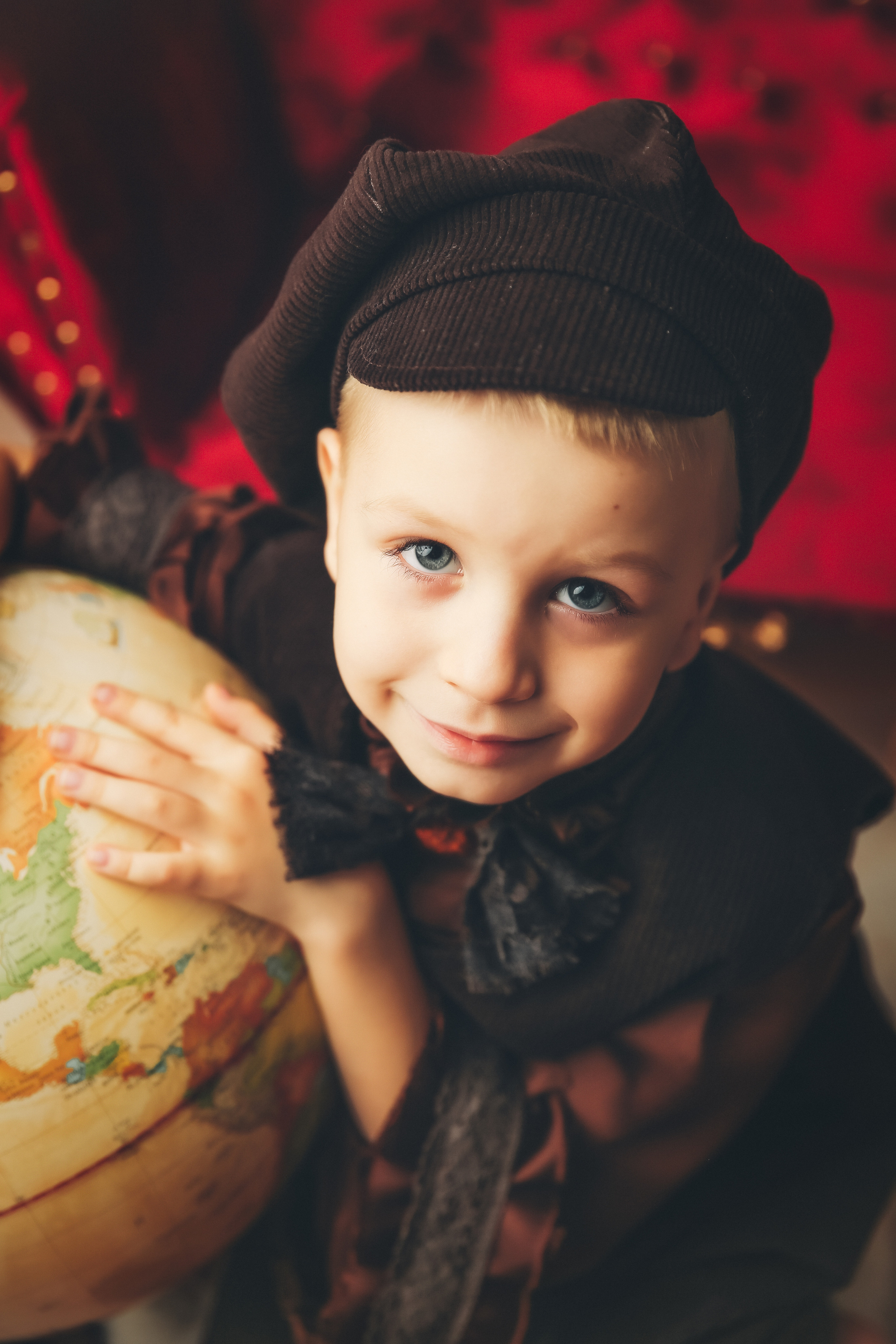 Эпоха Возрождения. Фотограф новорожденных. Семейный и детский фотограф в городе Сургуте