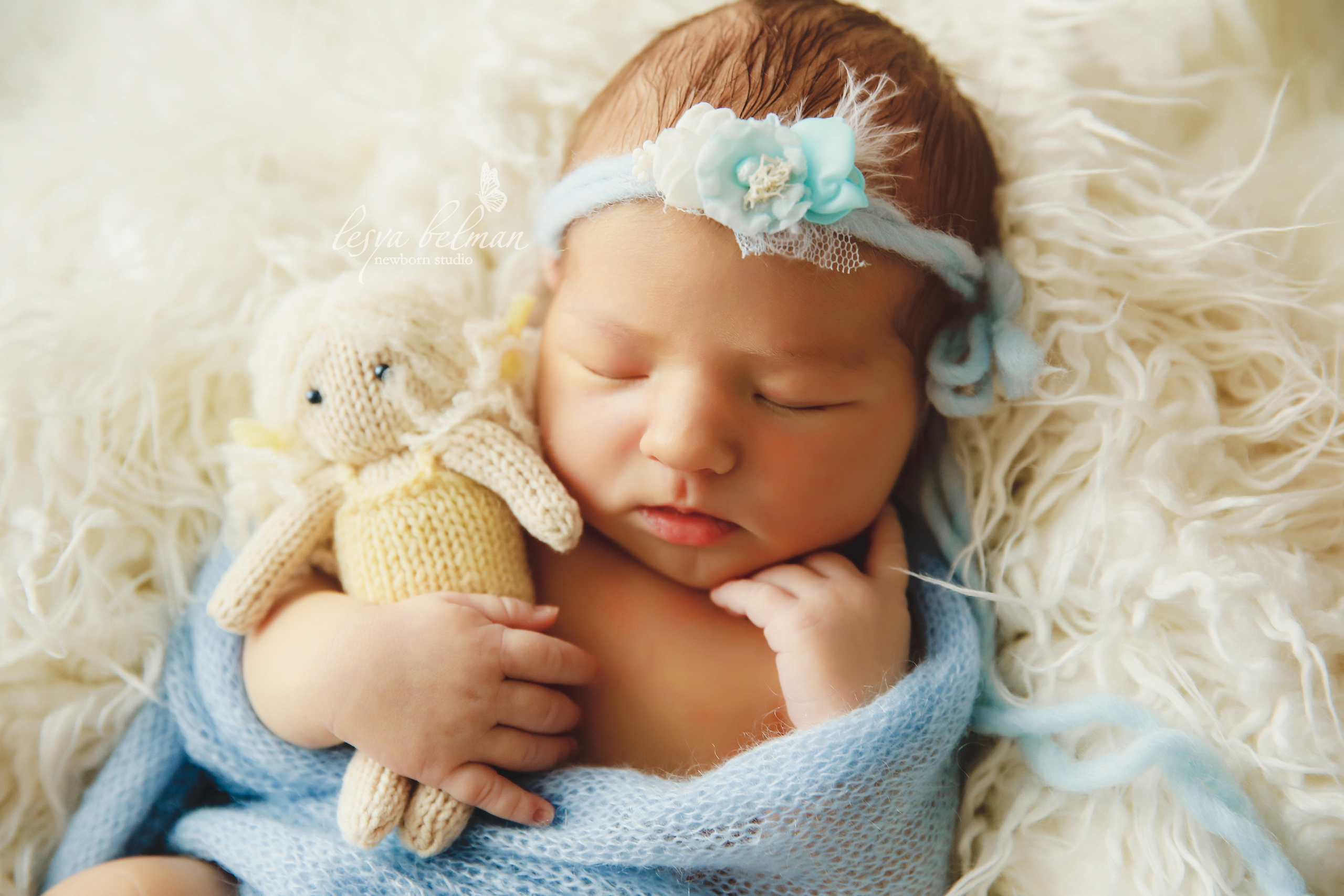Newborm начало. Фотограф новорожденных. Семейный и детский фотограф в городе Сургуте
