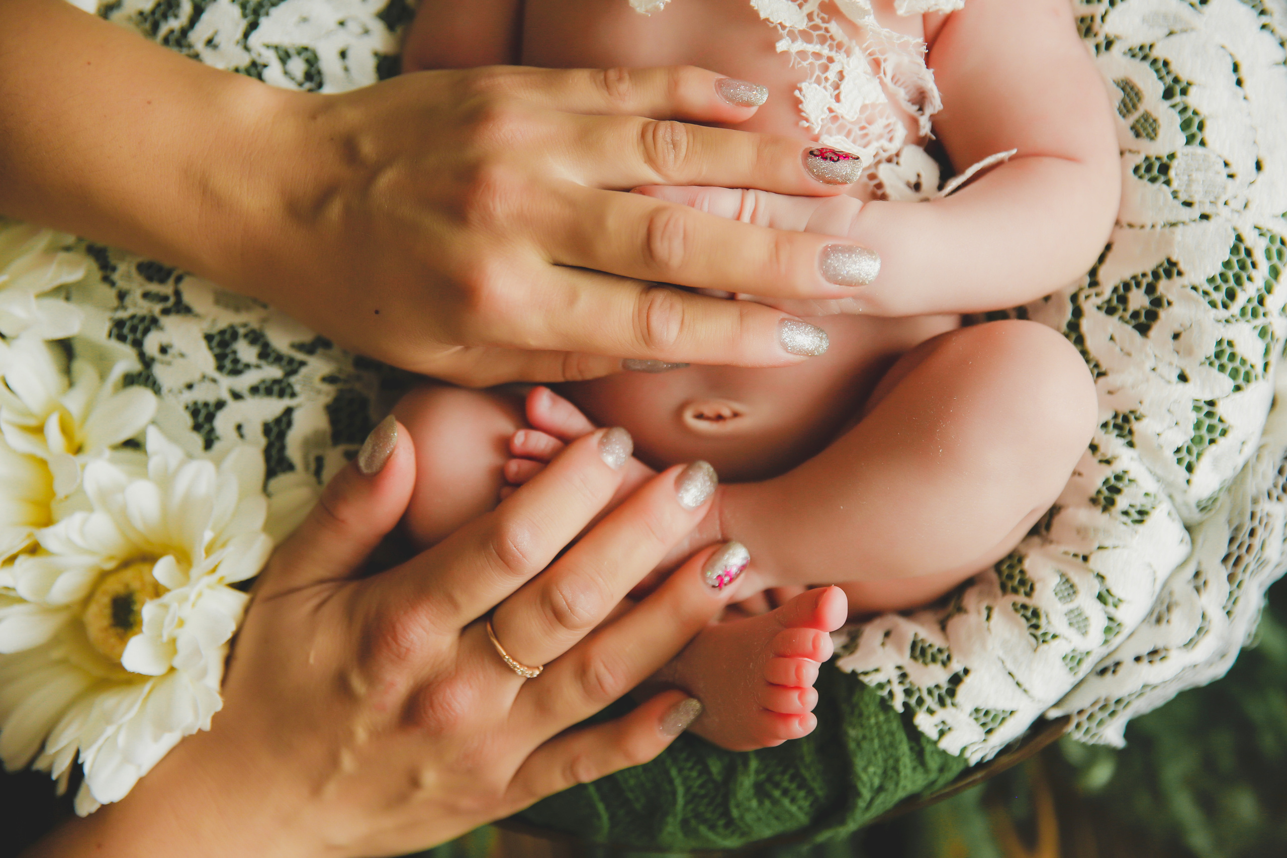 Newborm начало. Фотограф новорожденных. Семейный и детский фотограф в городе Сургуте
