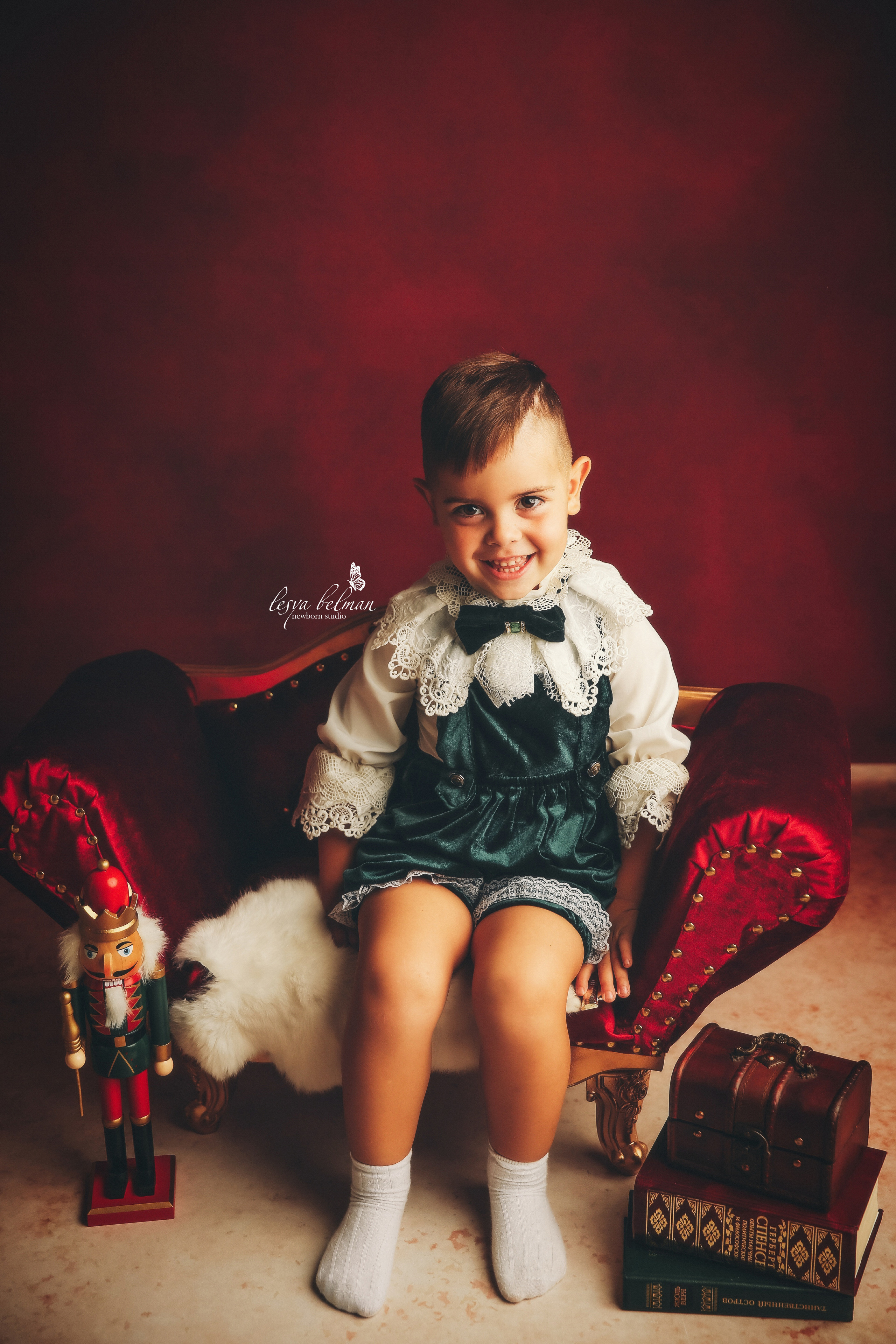 Эпоха Возрождения. Фотограф новорожденных. Семейный и детский фотограф в городе Сургуте