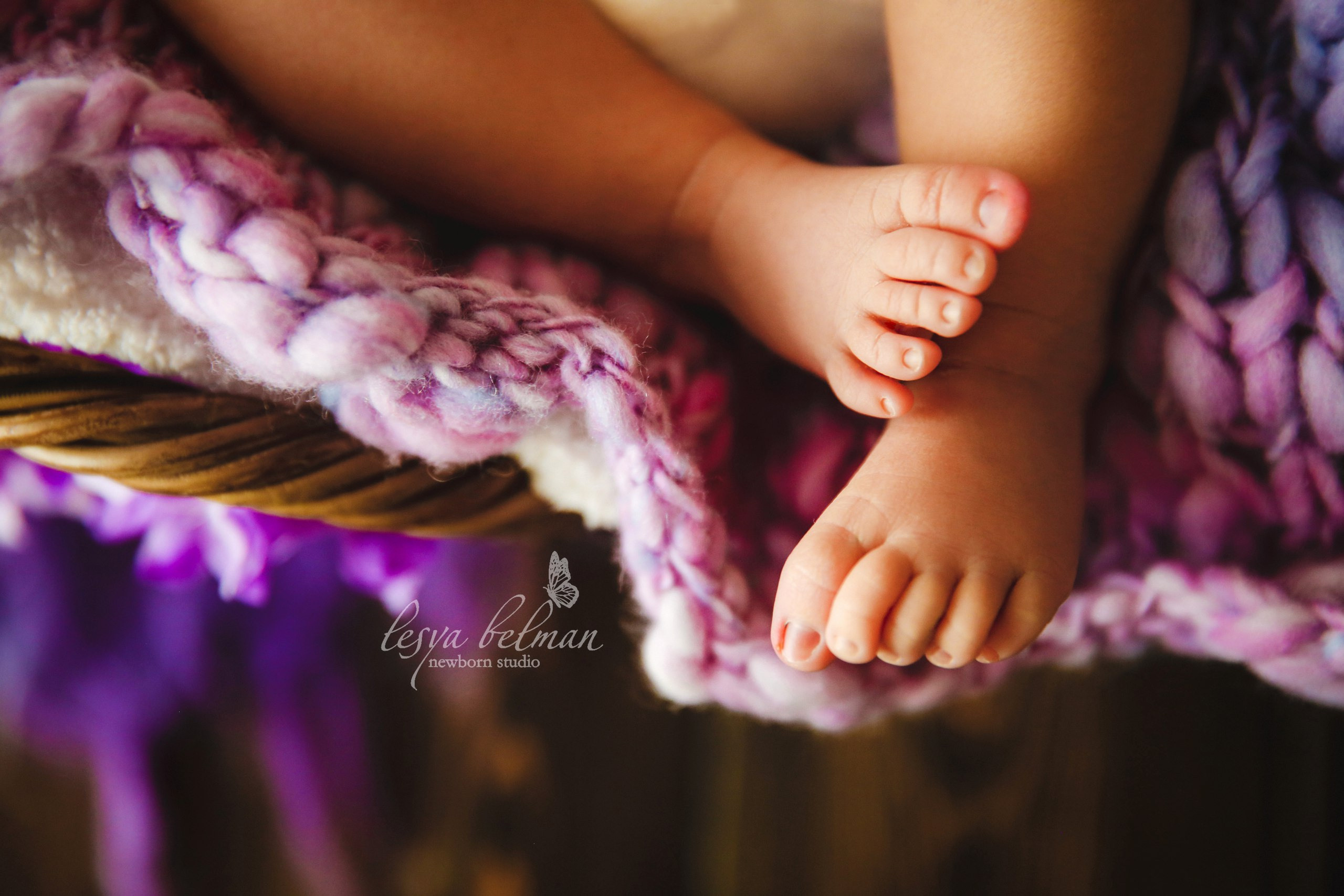 Newborm начало. Фотограф новорожденных. Семейный и детский фотограф в городе Сургуте