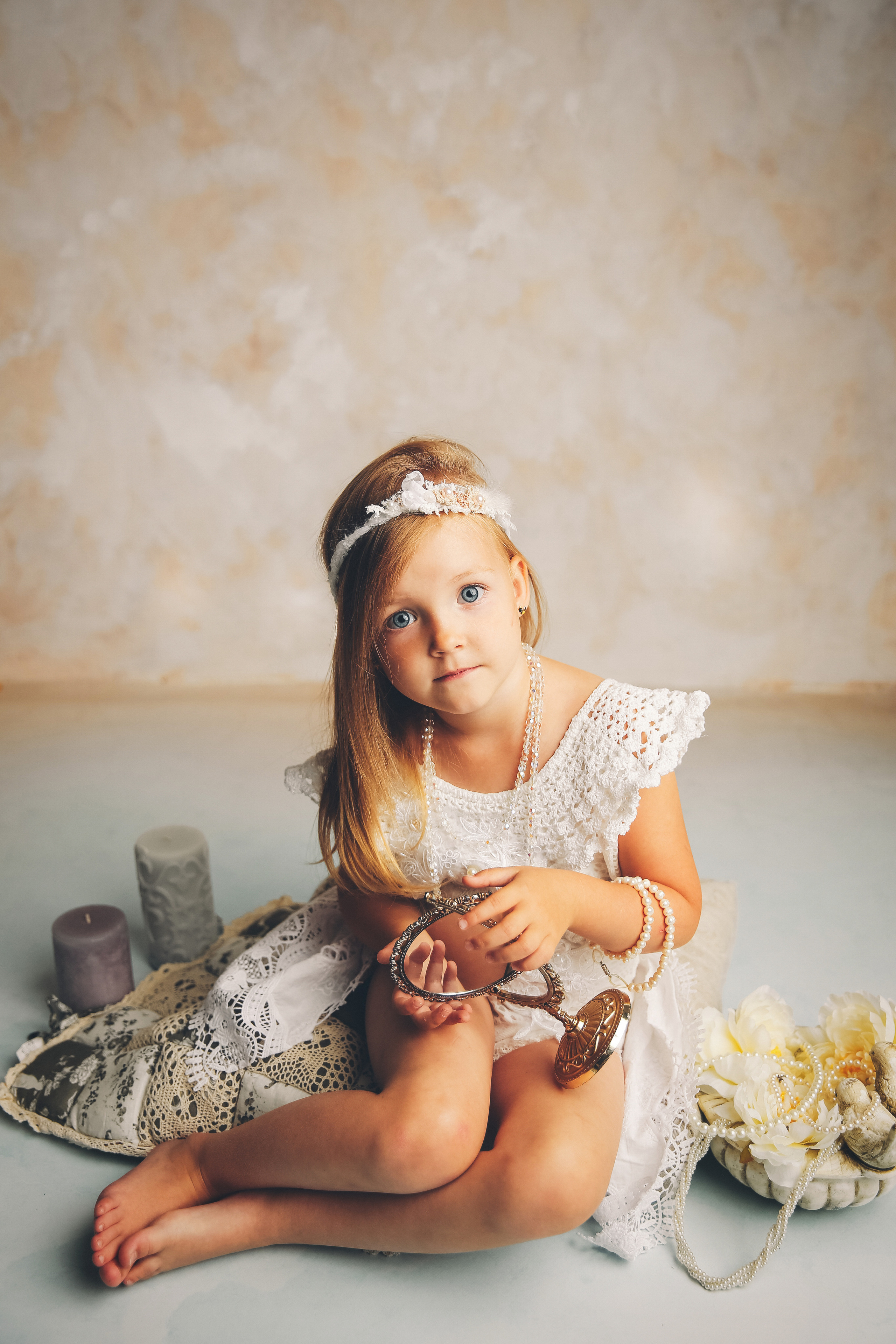 Эпоха Возрождения. Фотограф новорожденных. Семейный и детский фотограф в городе Сургуте