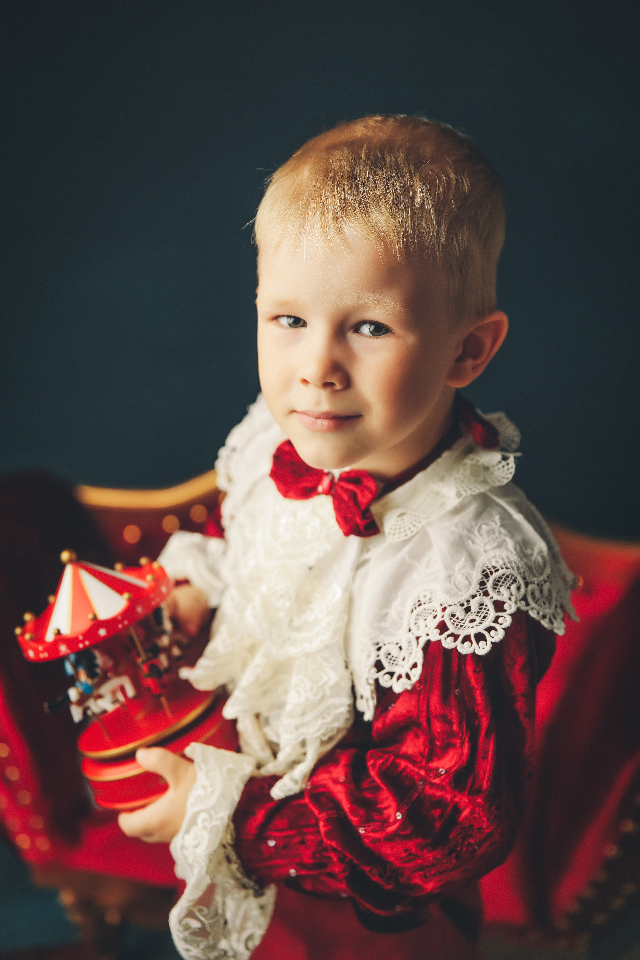 Эпоха Возрождения. Фотограф новорожденных. Семейный и детский фотограф в городе Сургуте