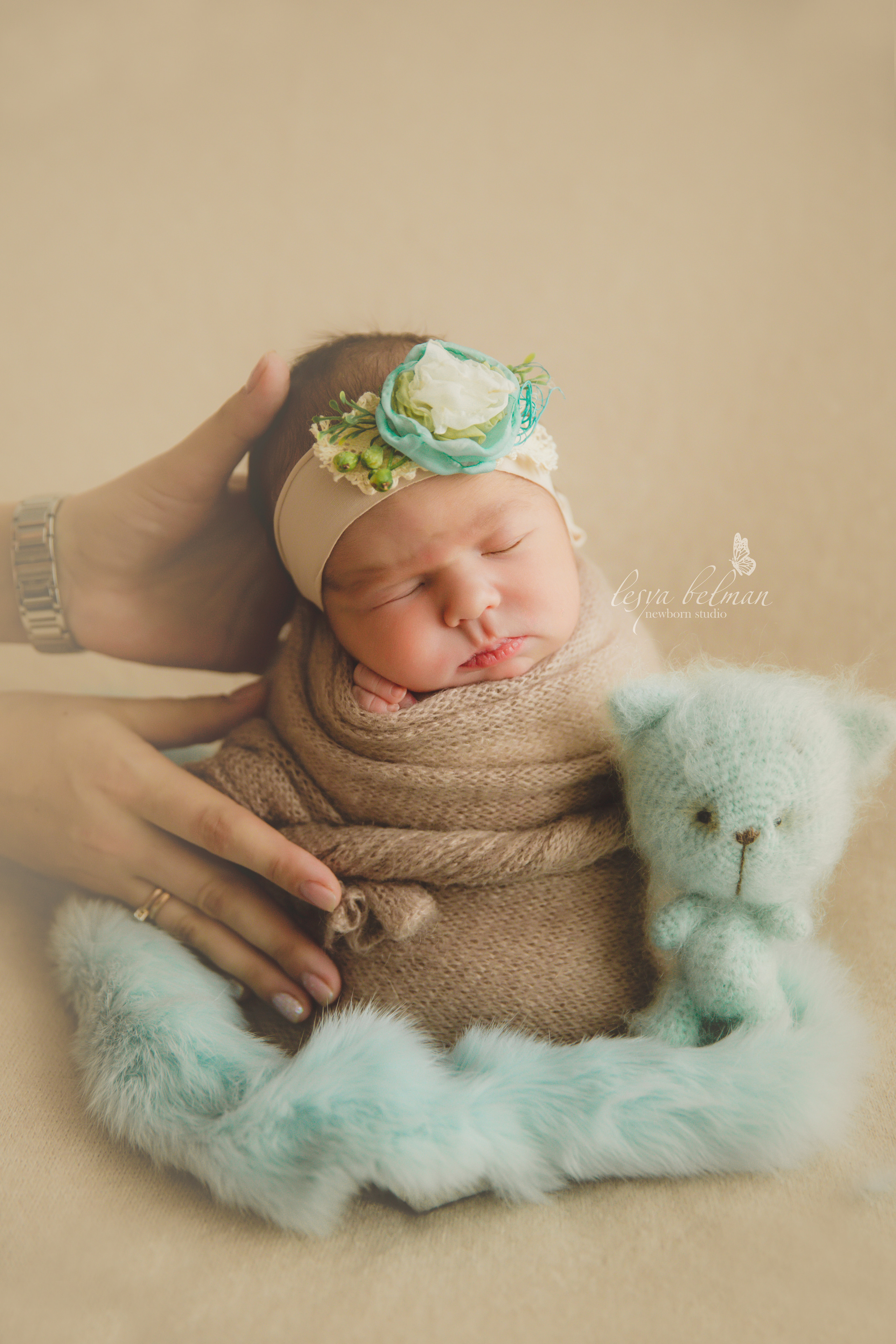 Newborm начало. Фотограф новорожденных. Семейный и детский фотограф в городе Сургуте