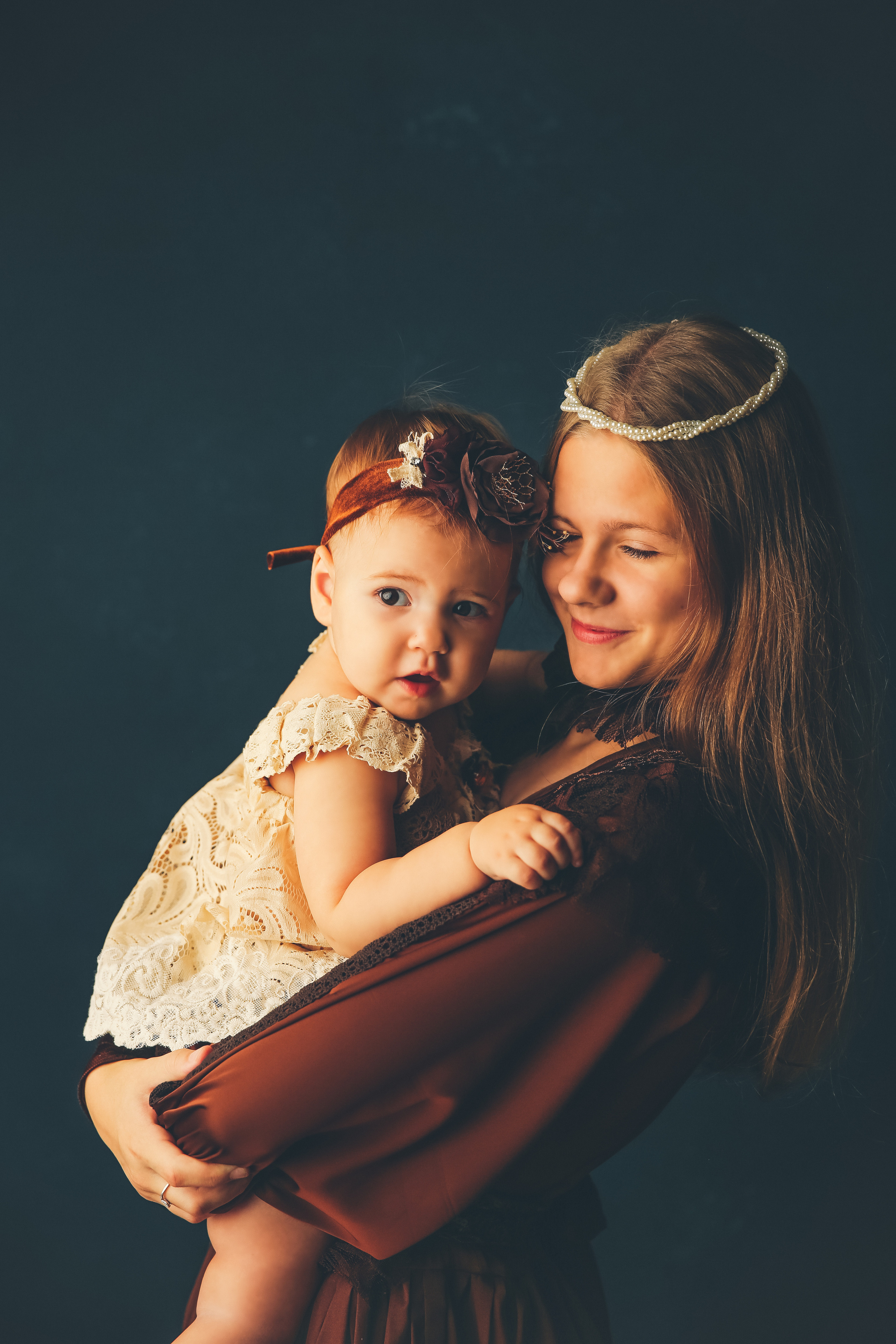 Эпоха Возрождения. Фотограф новорожденных. Семейный и детский фотограф в городе Сургуте
